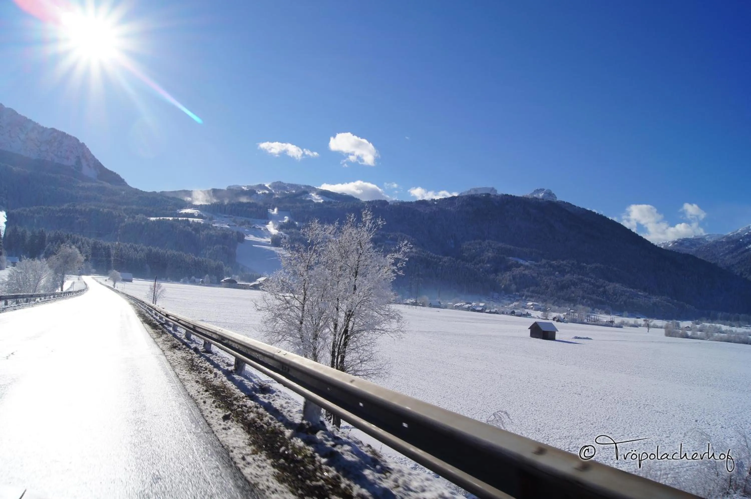 Winter in Der Tröpolacherhof Hotel & Restaurant