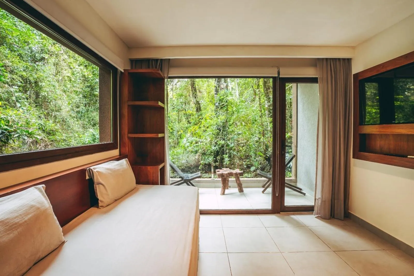 Bed in Hotel Tré Iguazú