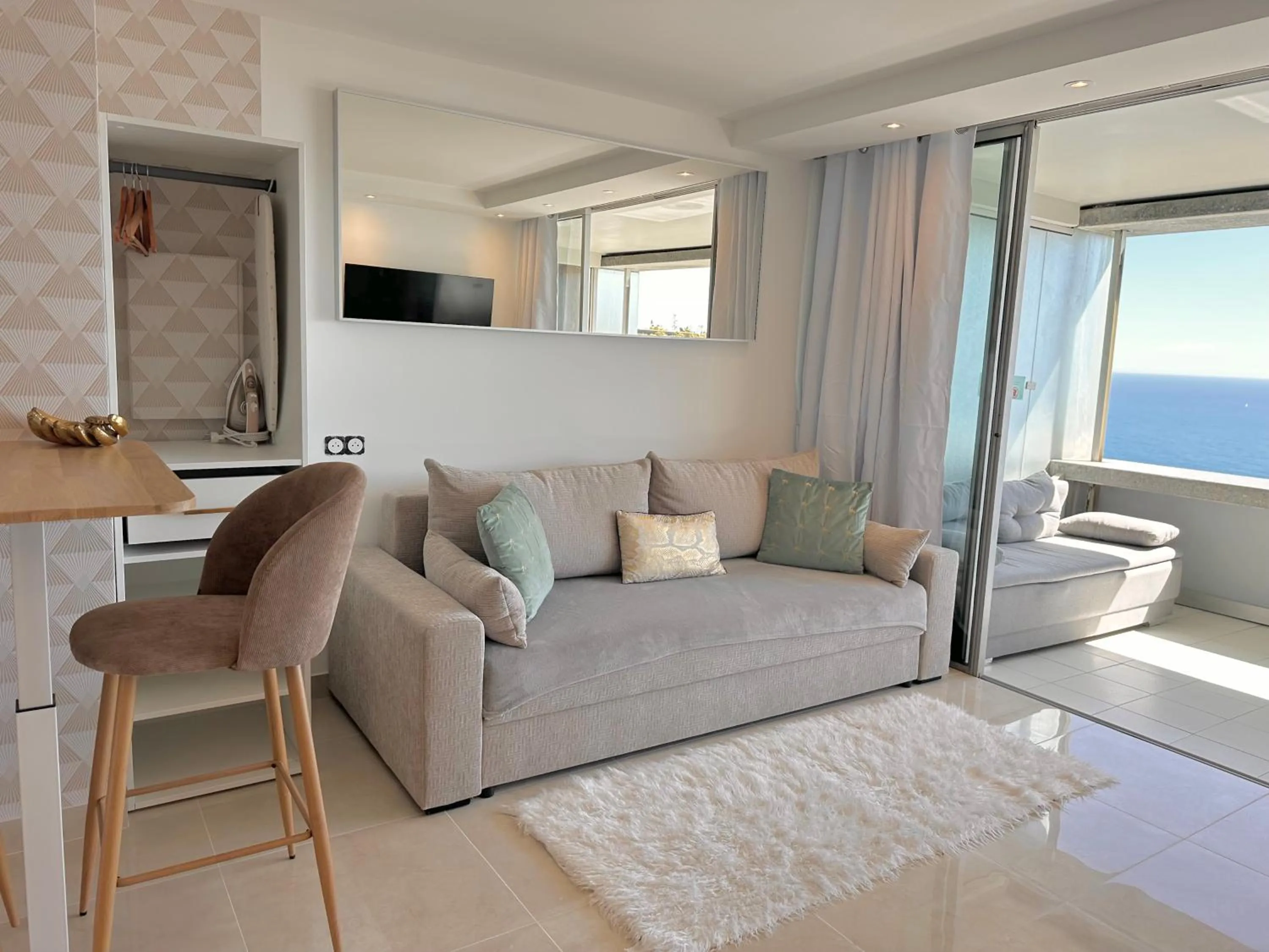 SARA RIVIERA Costa Plana