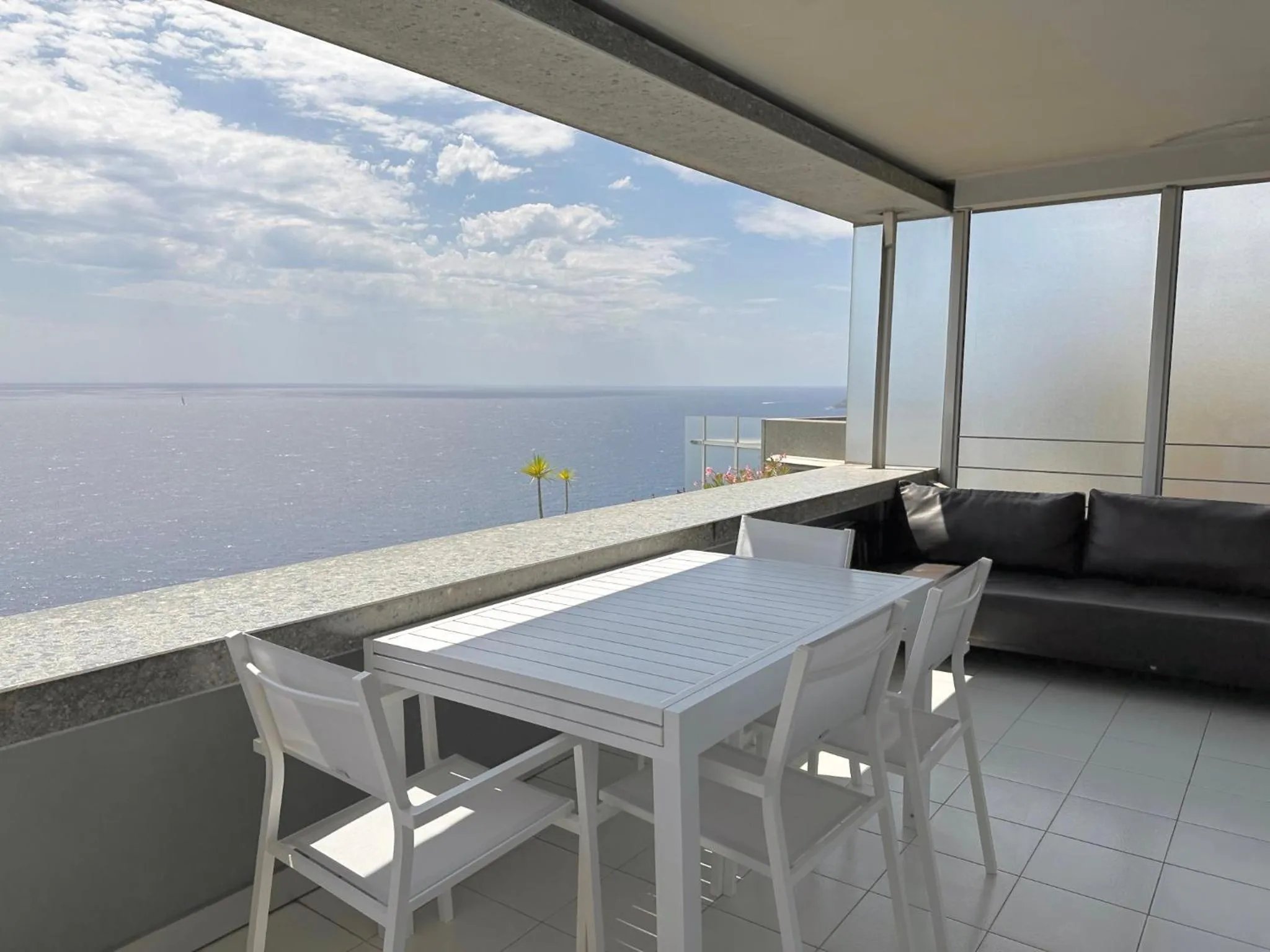 Patio in SARA RIVIERA Costa Plana