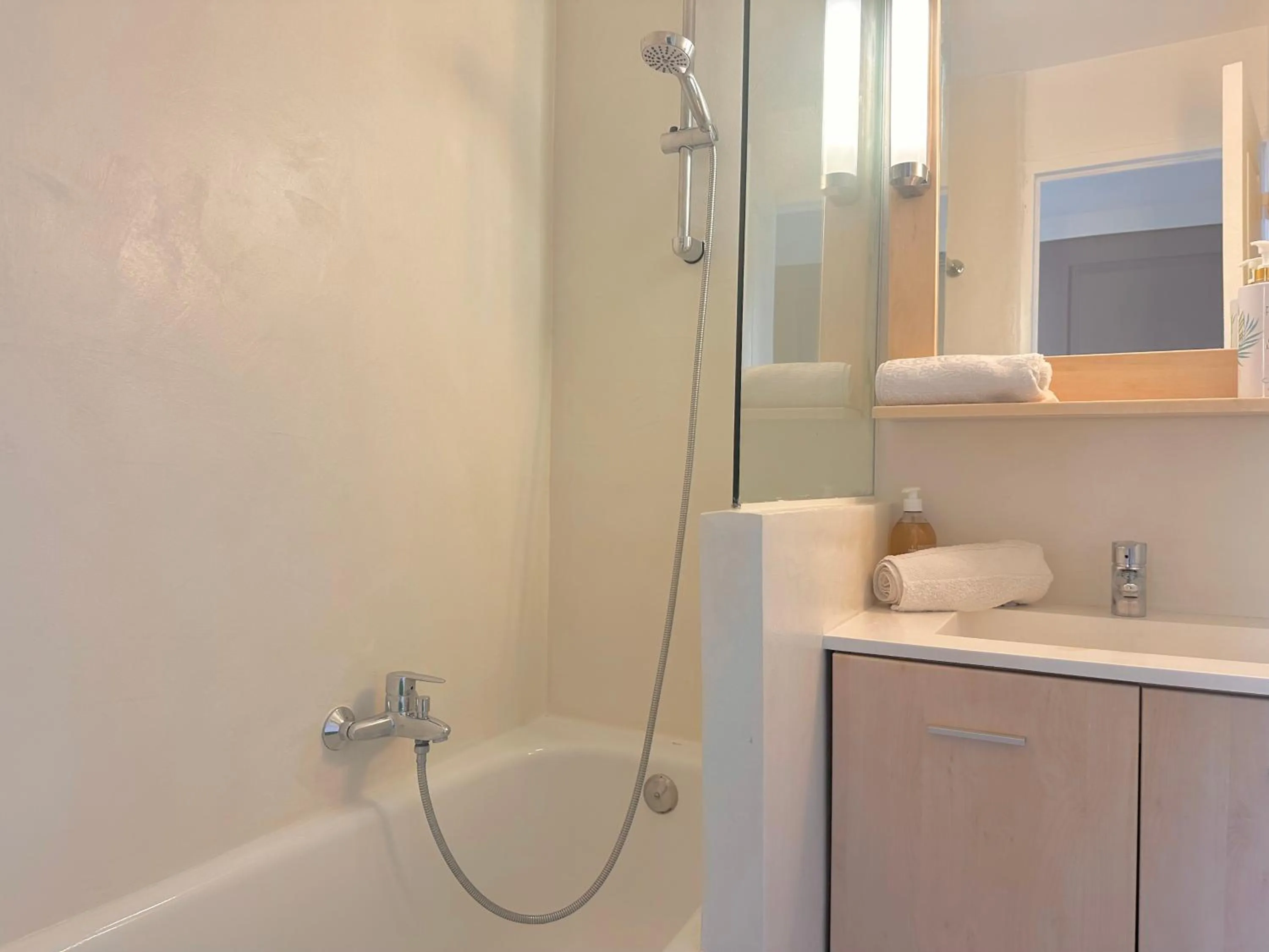 SARA RIVIERA Costa Plana