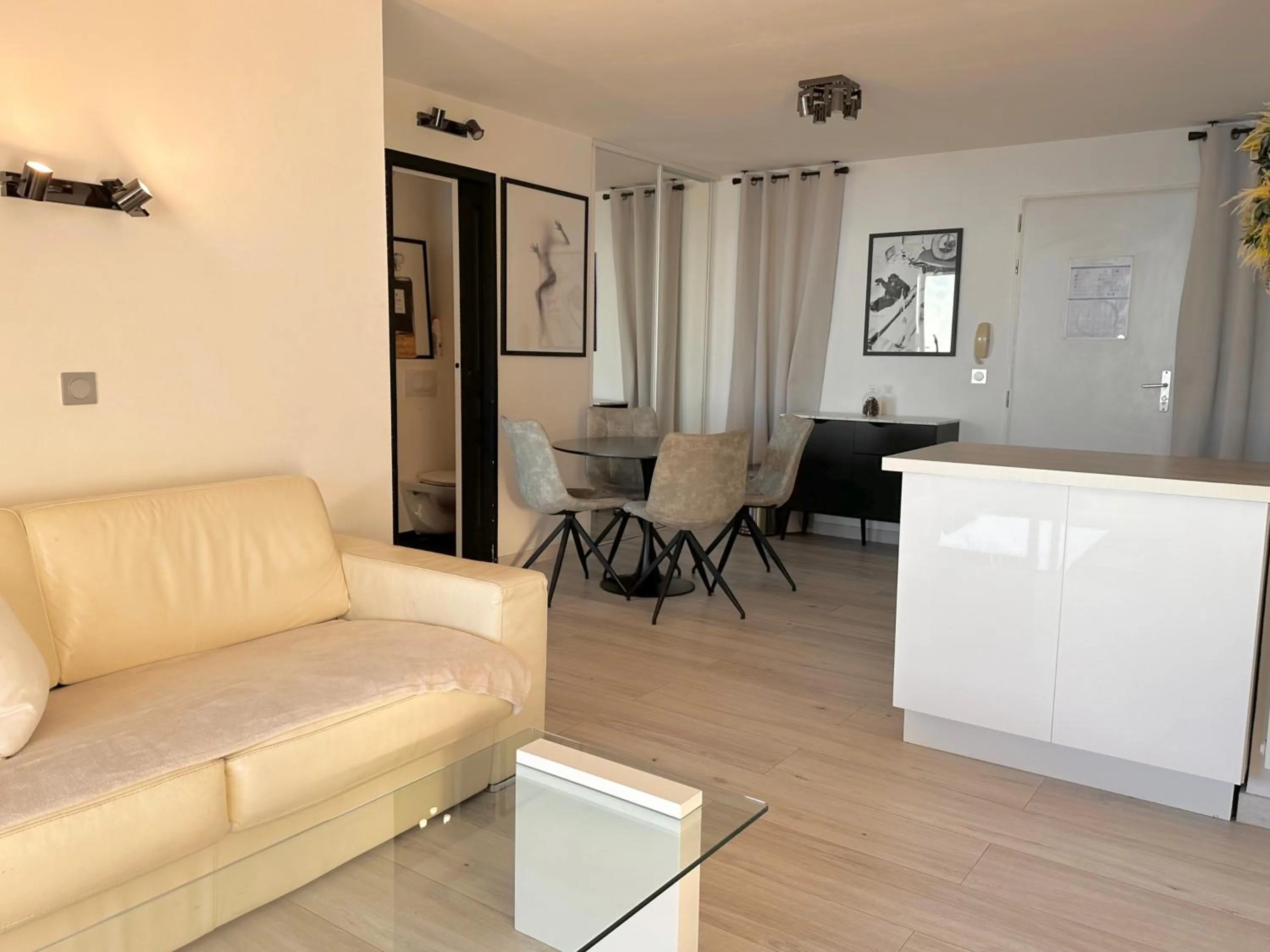 SARA RIVIERA Costa Plana