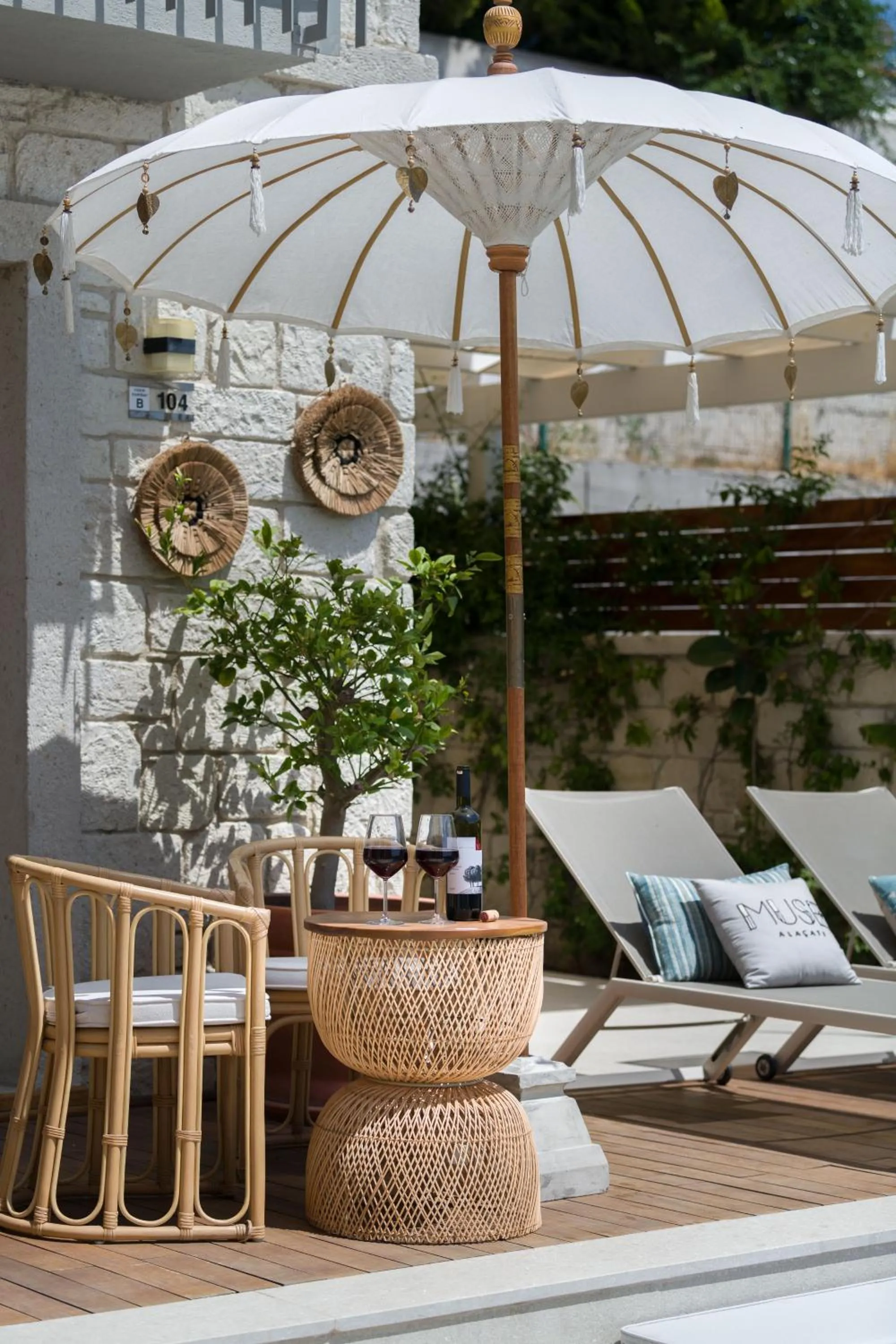 Seating area in Muse Alaçatı