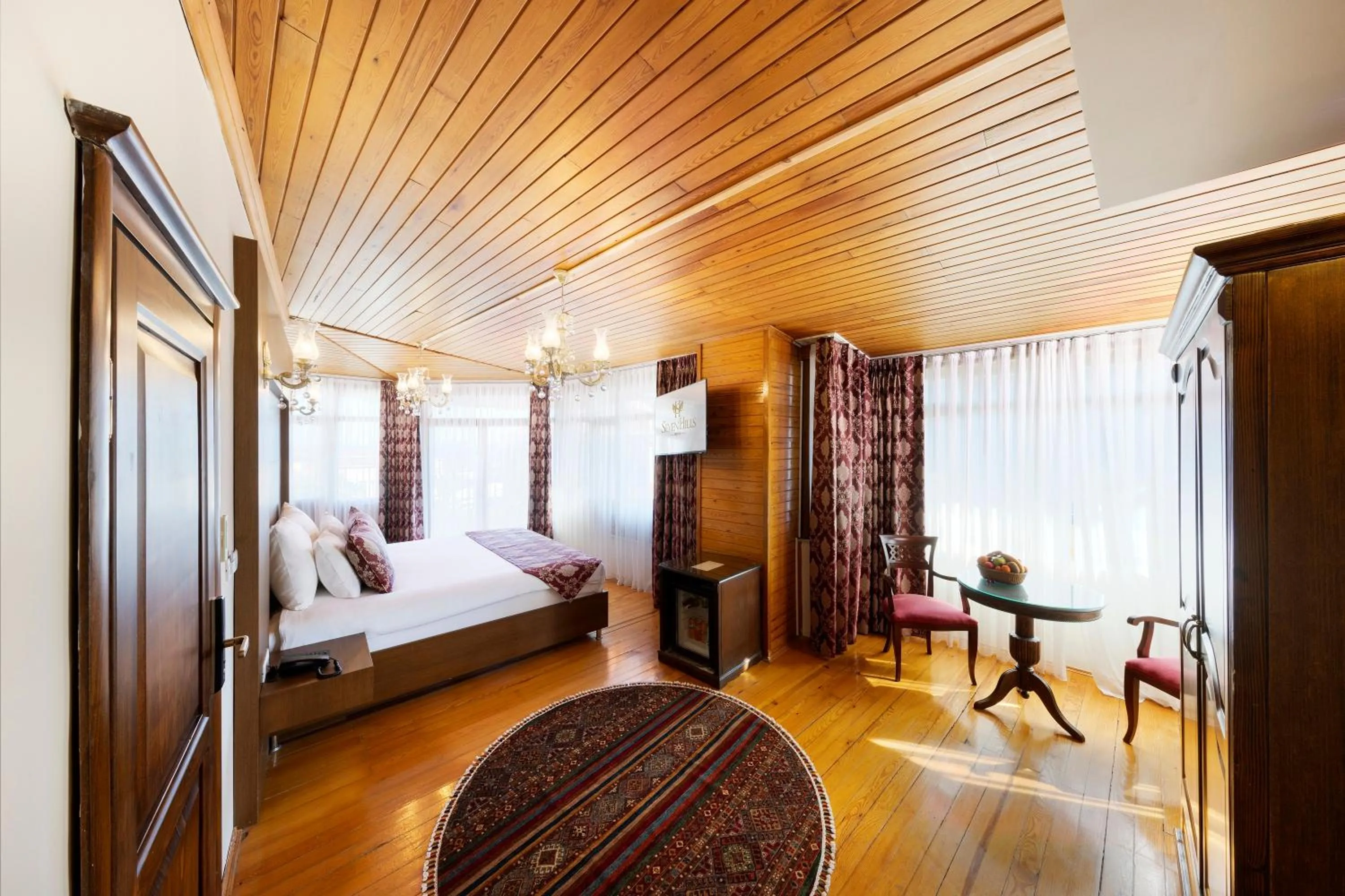 Photo of the whole room in Hotel Uyan-Special Category