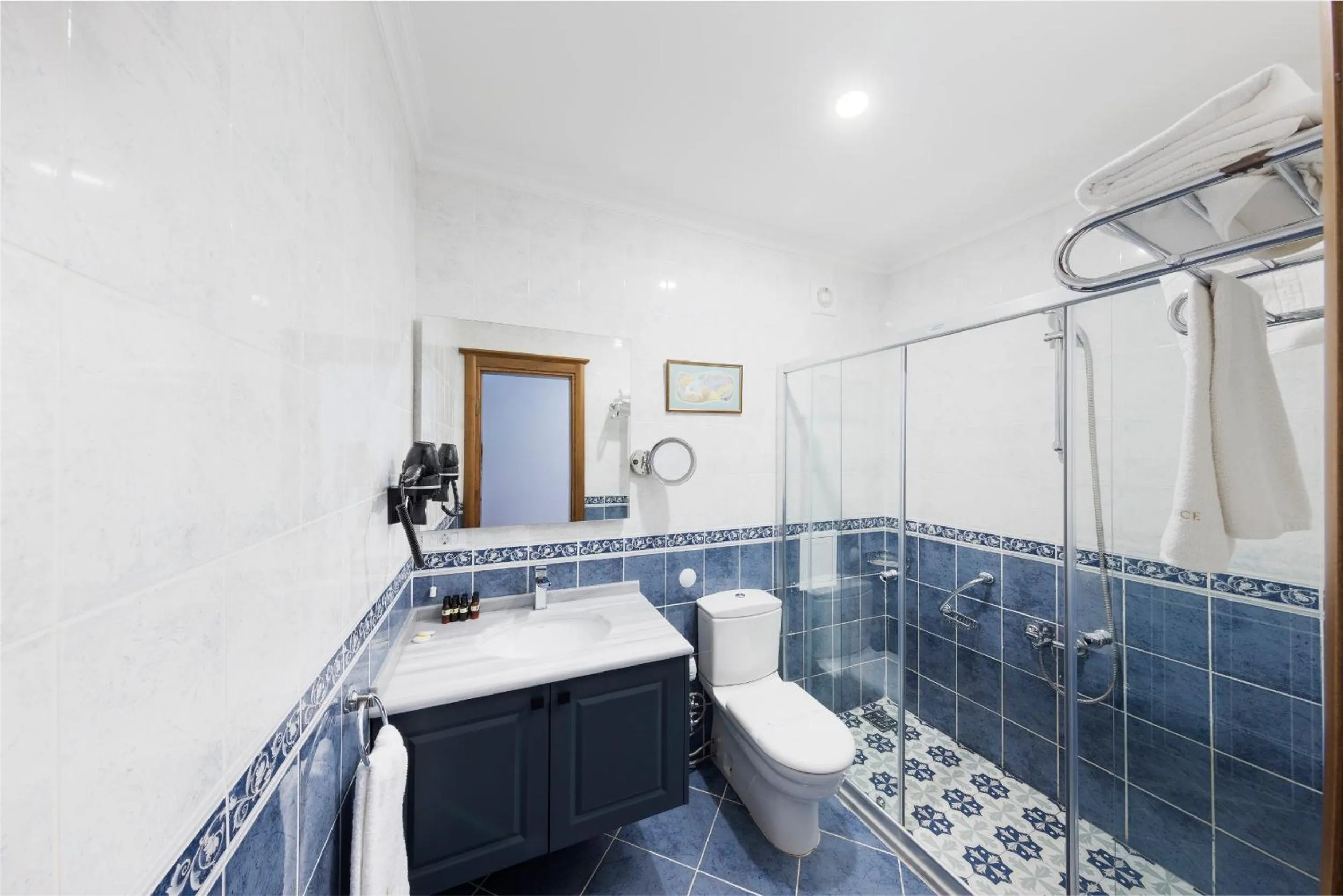 Shower in Hotel Uyan-Special Category