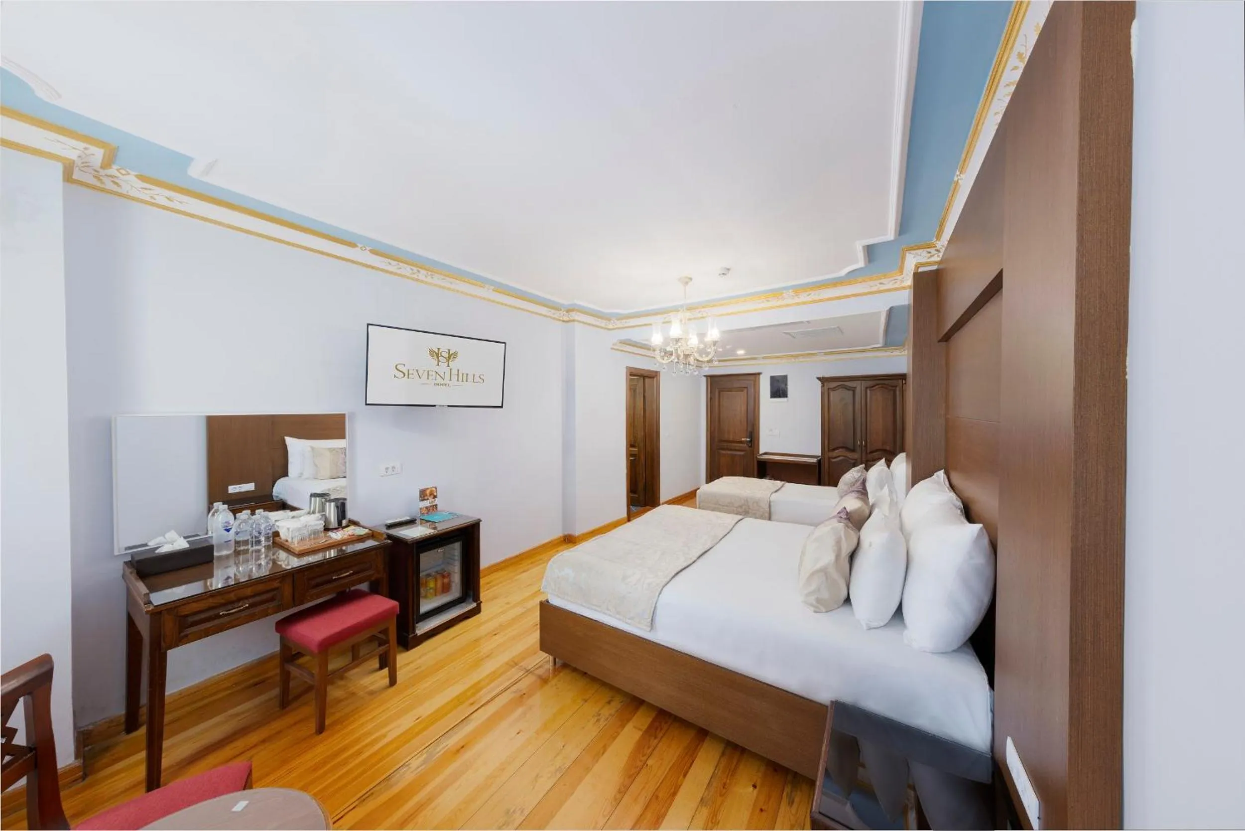 Photo of the whole room in Hotel Uyan-Special Category