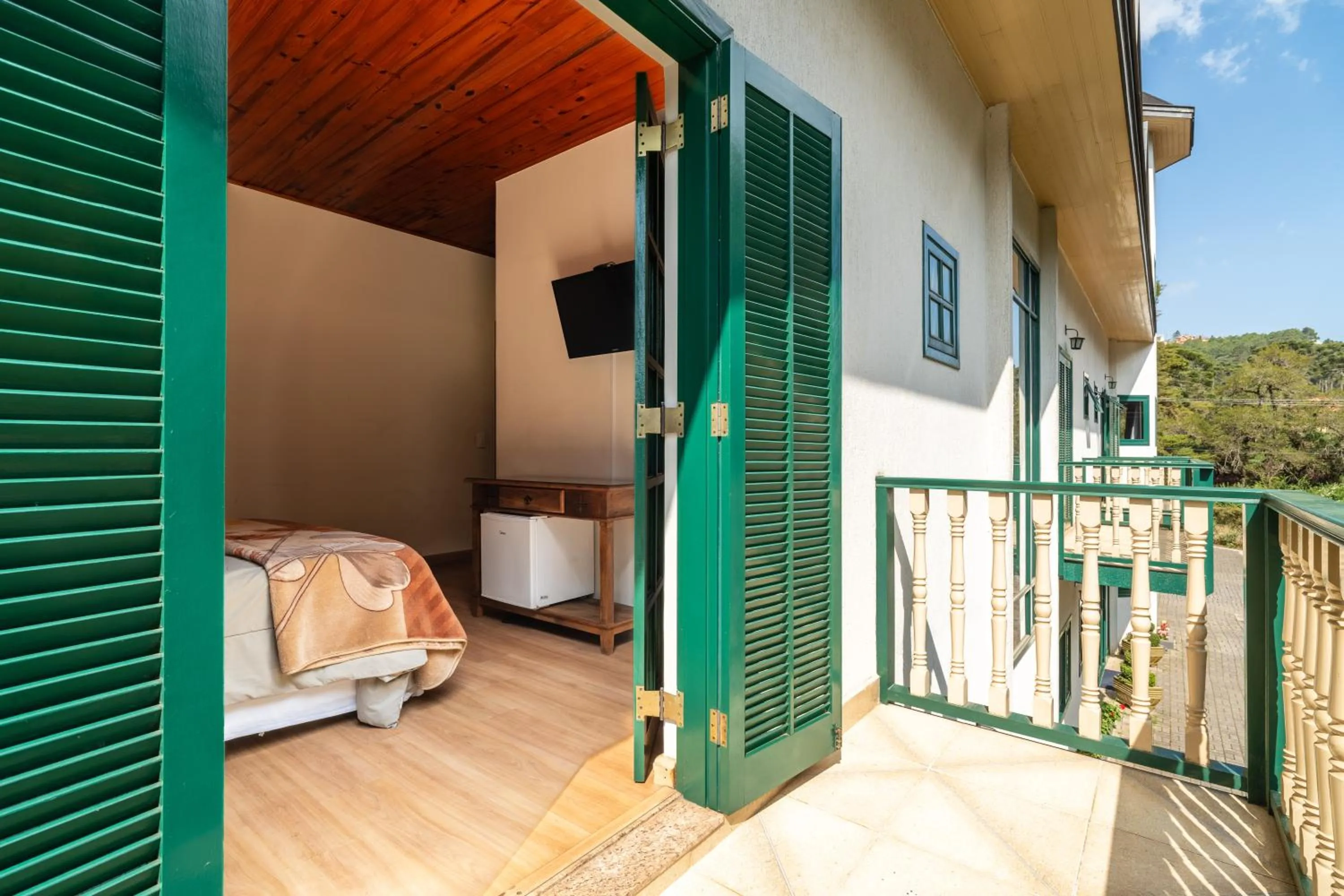 Balcony/Terrace in Castelo Piazzale by Concavus