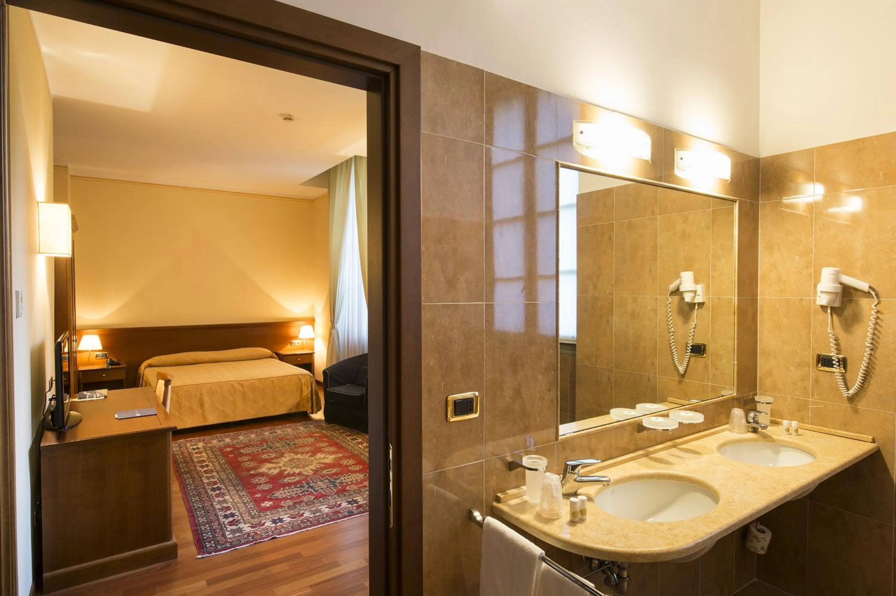 Bathroom, Bed in Centro Paolo VI