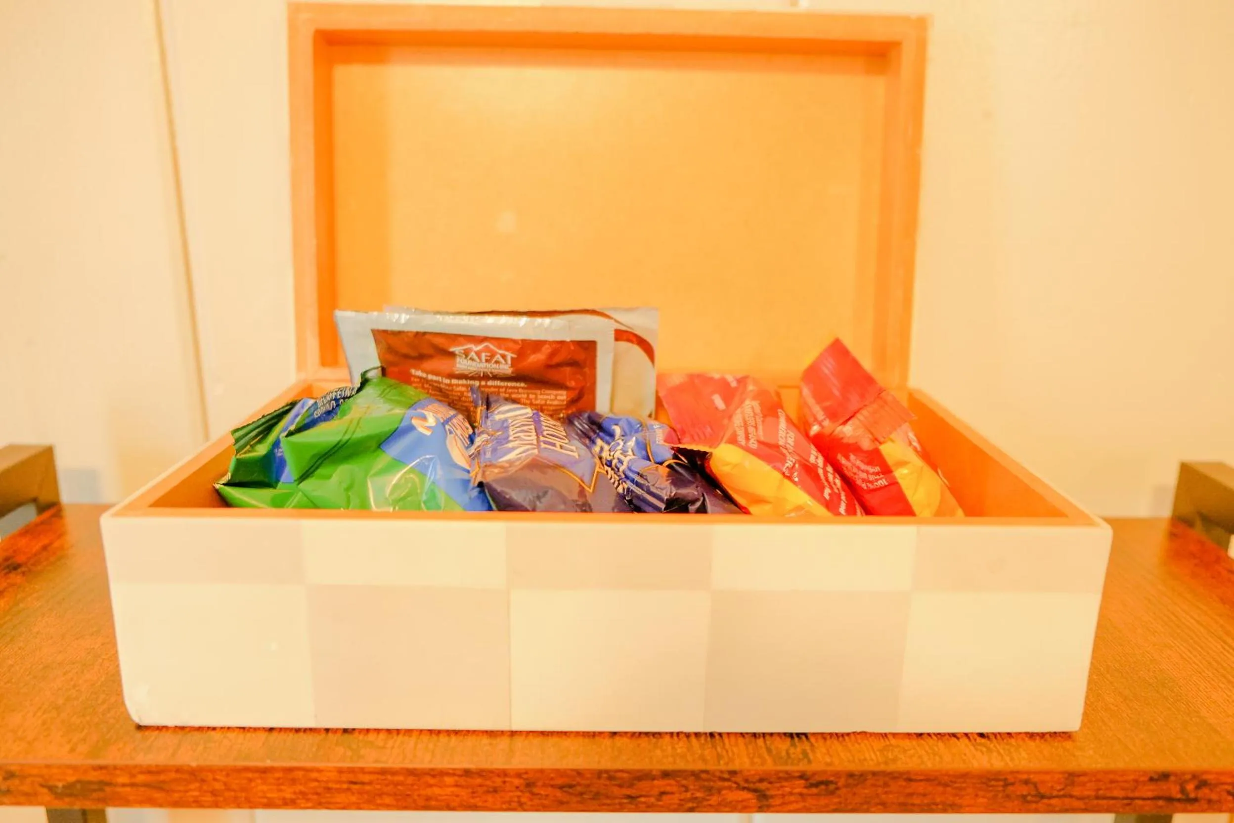 Coffee/tea facilities in Sherwood Arms Motel