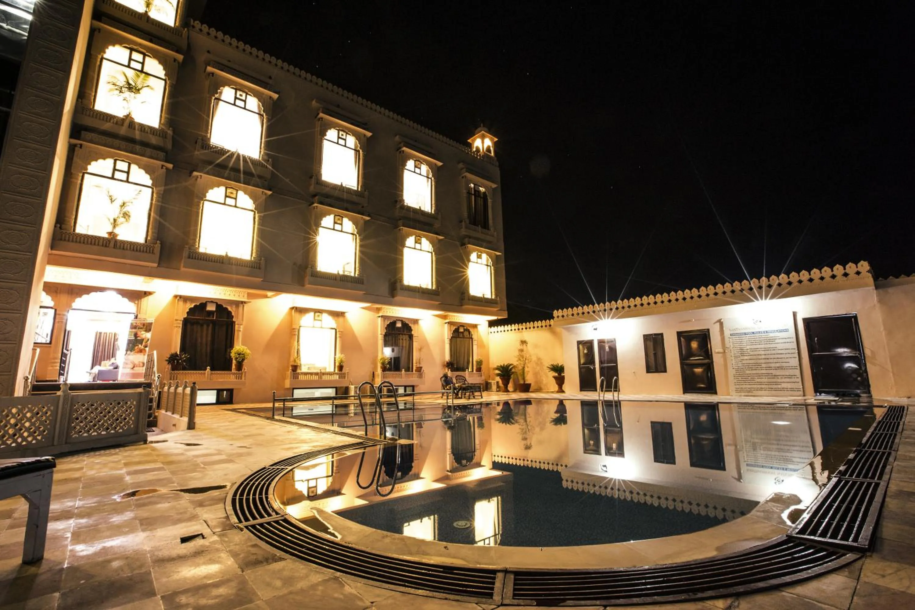 Night in Ranthambhore National Resort