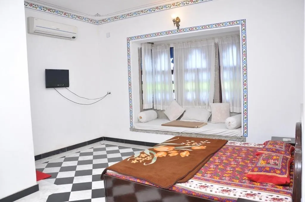 Photo of the whole room, Bed in Hotel Gangaur Palace