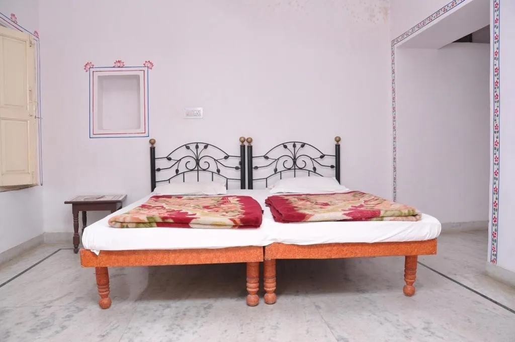 Photo of the whole room, Bed in Hotel Gangaur Palace