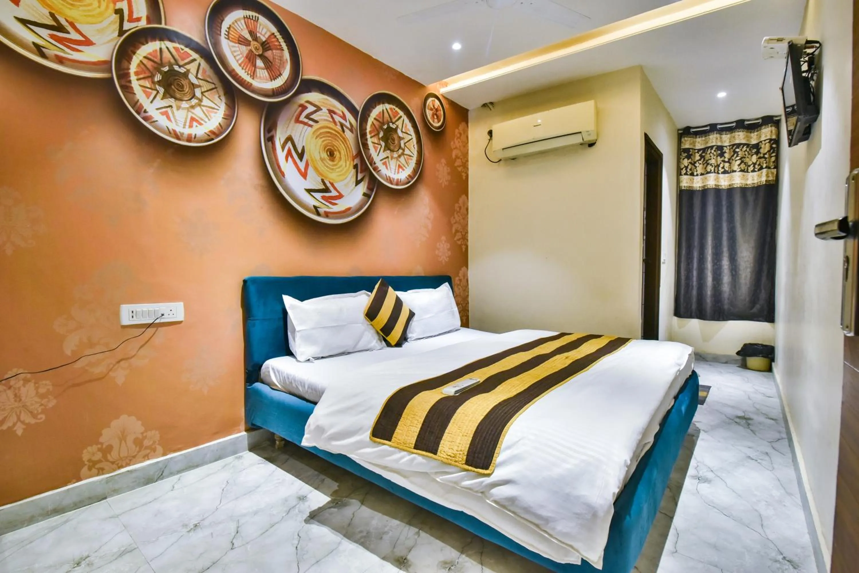 Bedroom, Bed in Hotel Singh International, Amritsar