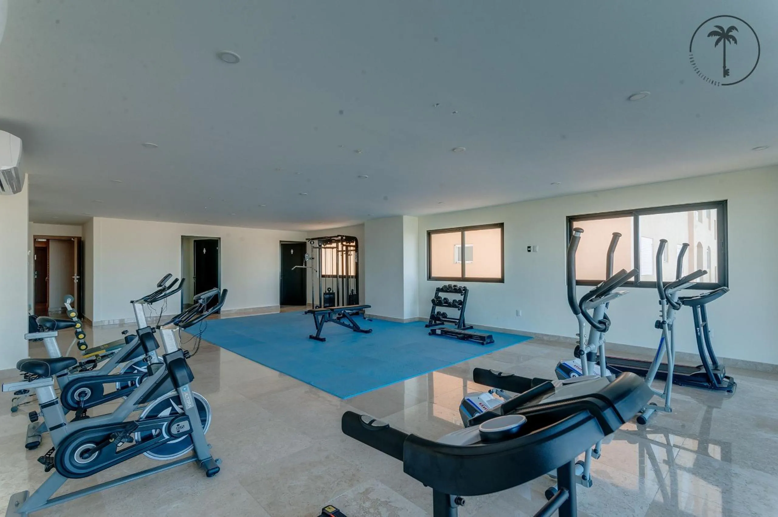 Decorative detail in Moderno condominio con vista al mar!