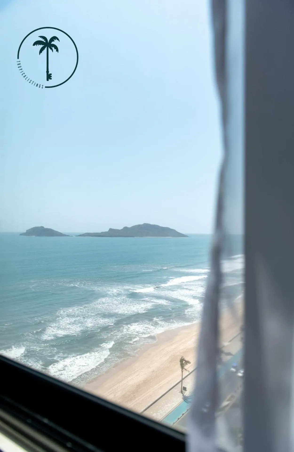 View (from property/room) in Moderno condominio con vista al mar!