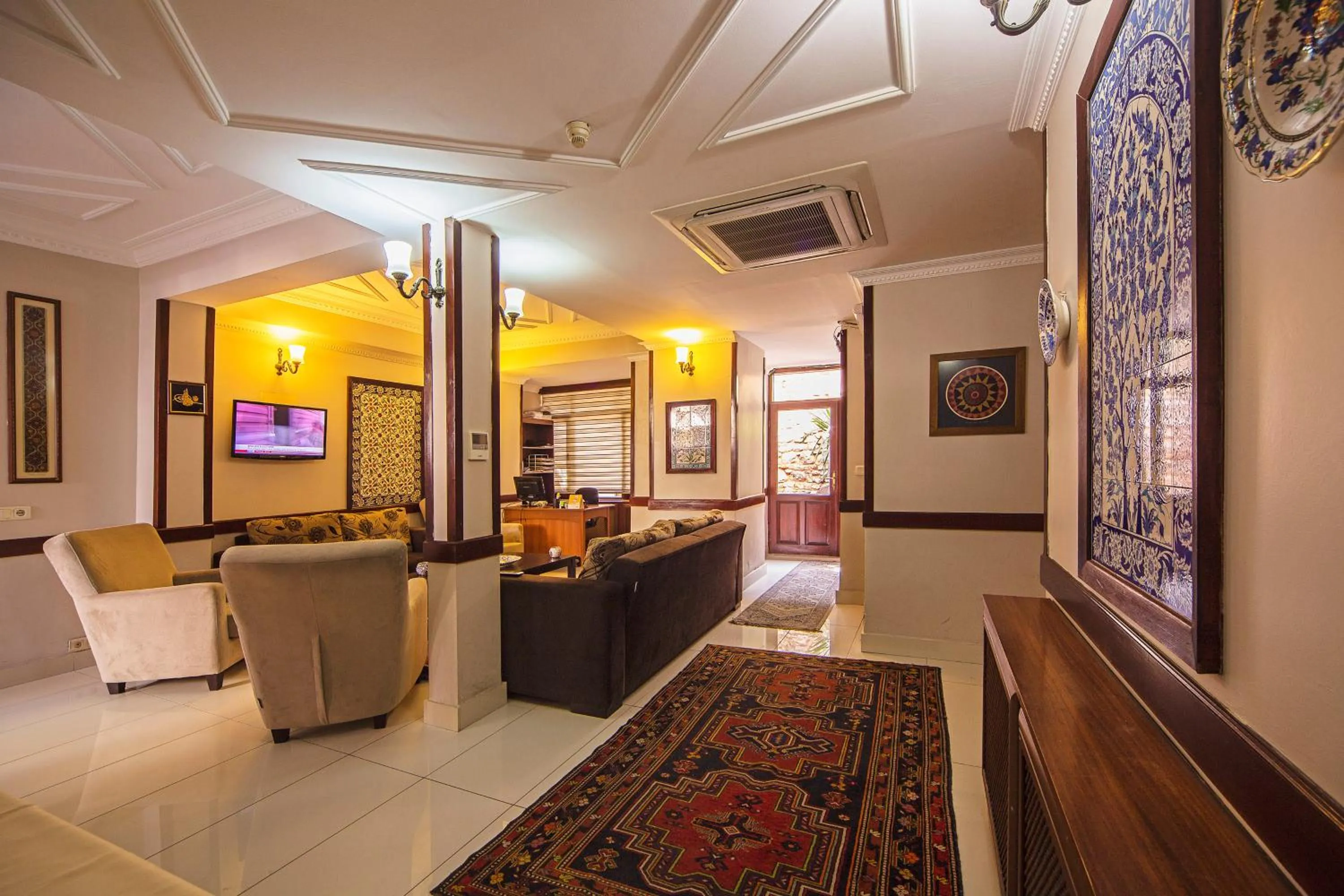 Lobby or reception in Hippodrome Hotel
