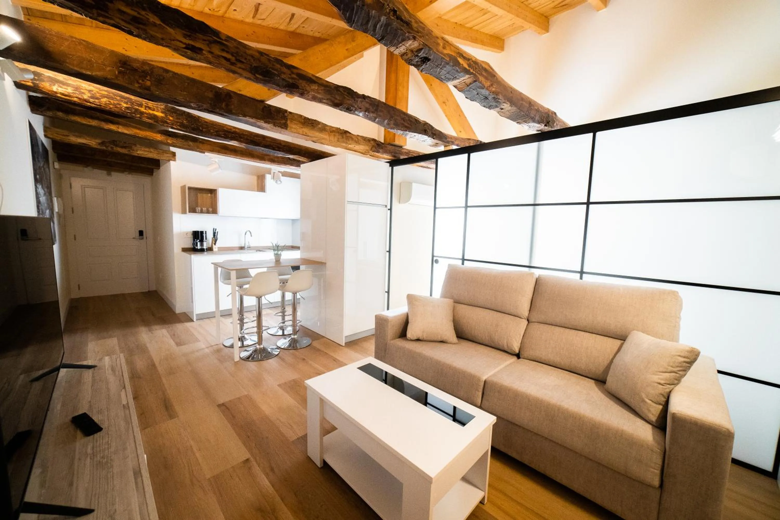 Apartamentos Mk77 León- Cantareros