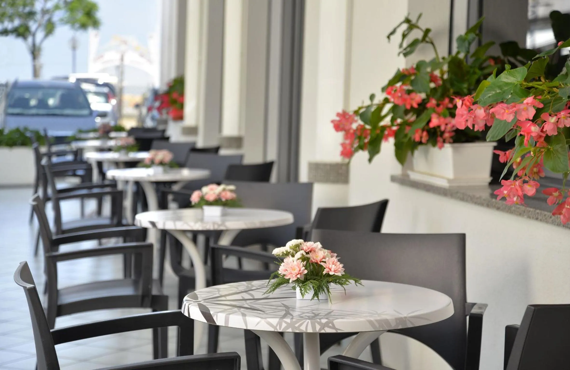 Property building in Hotel Ciondolo D'Oro 5 minuti da Rimini Fiera CON PARCHEGGIO INCLUSO