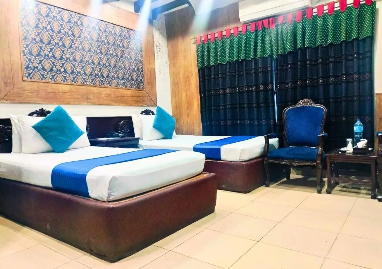 Bed in Quick continental Hotel - Jail Road