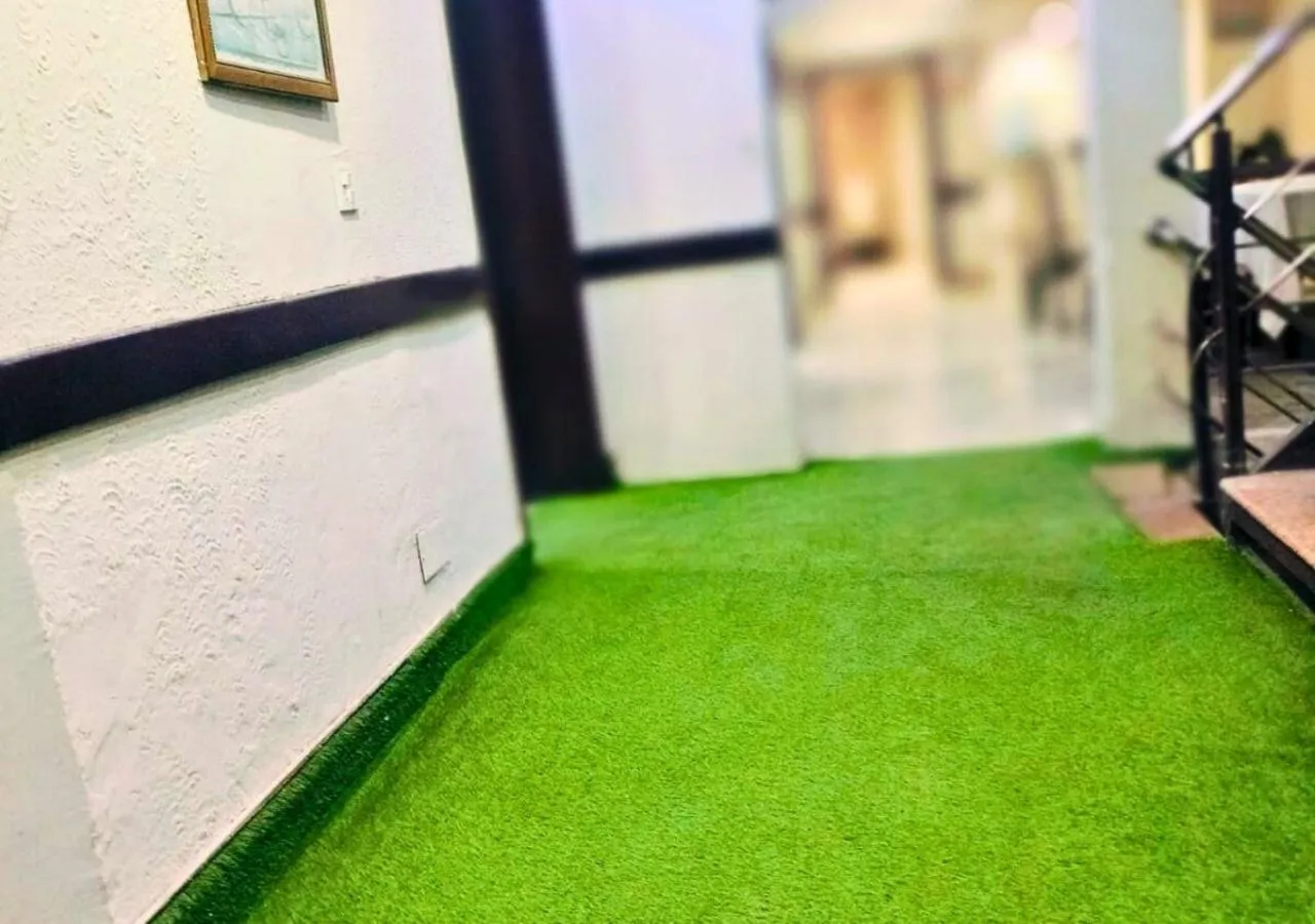 Inner courtyard view in Quick continental Hotel - Jail Road