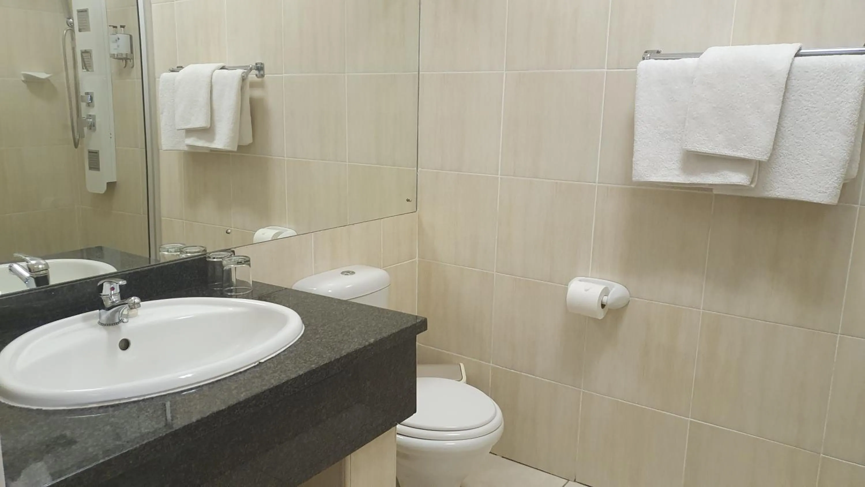 Bathroom in Mountain View International Hotel - Eswatini