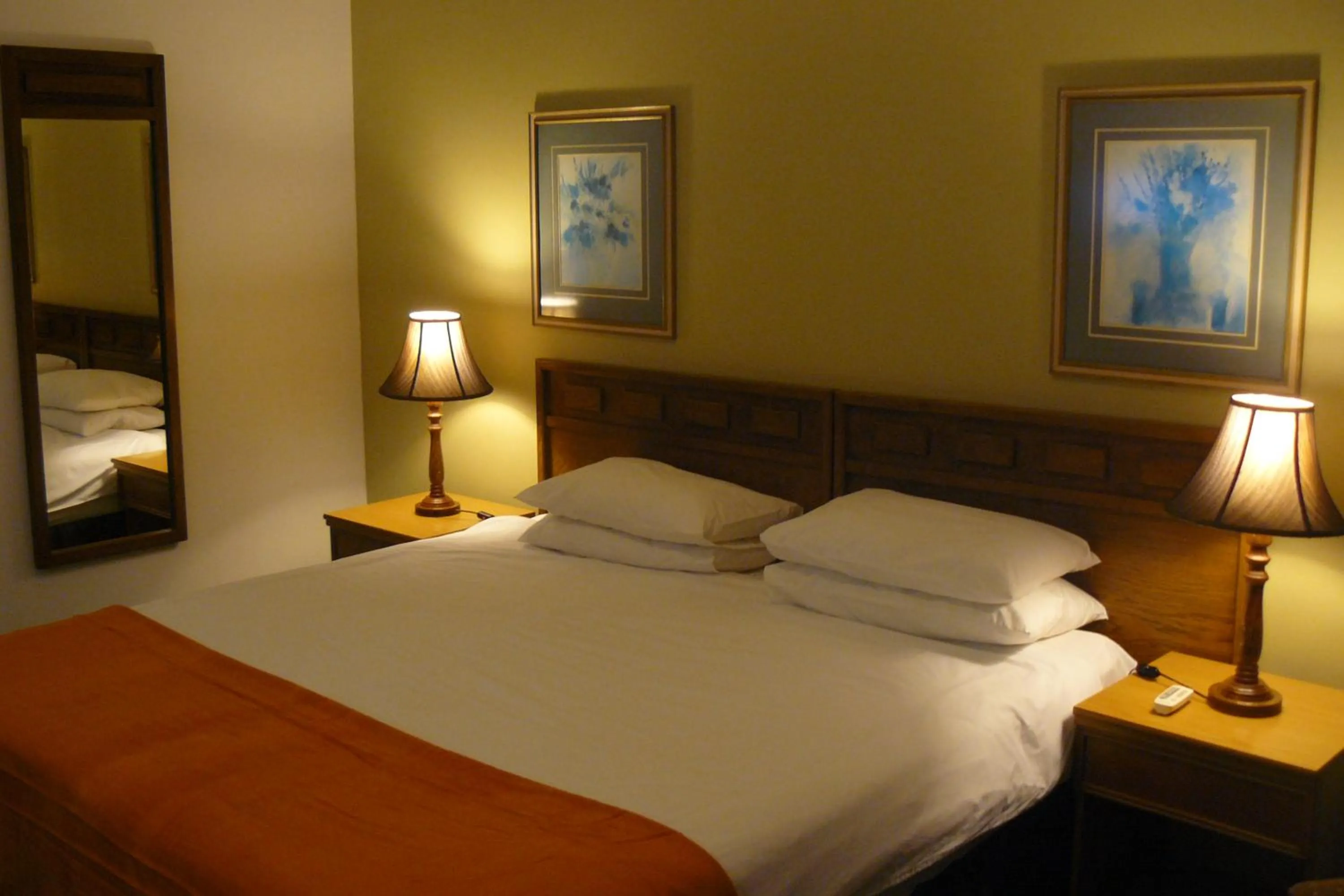 Bed in Mountain View International Hotel - Eswatini