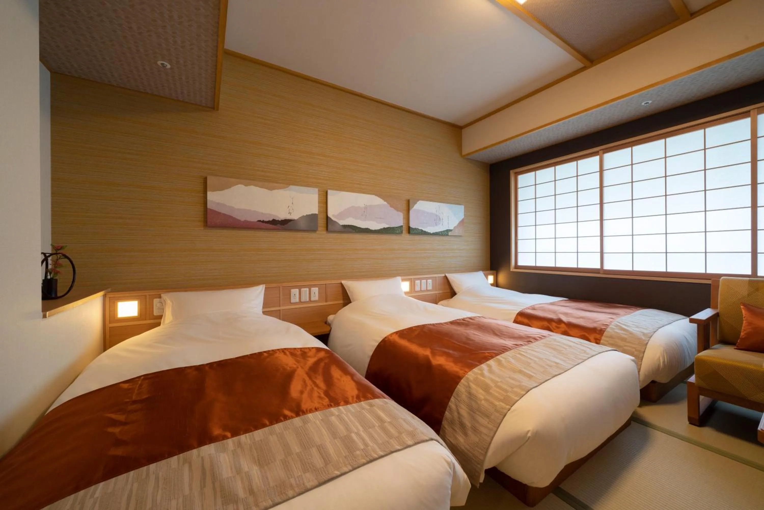 Bed in Kyoto Umekoji Kadensho