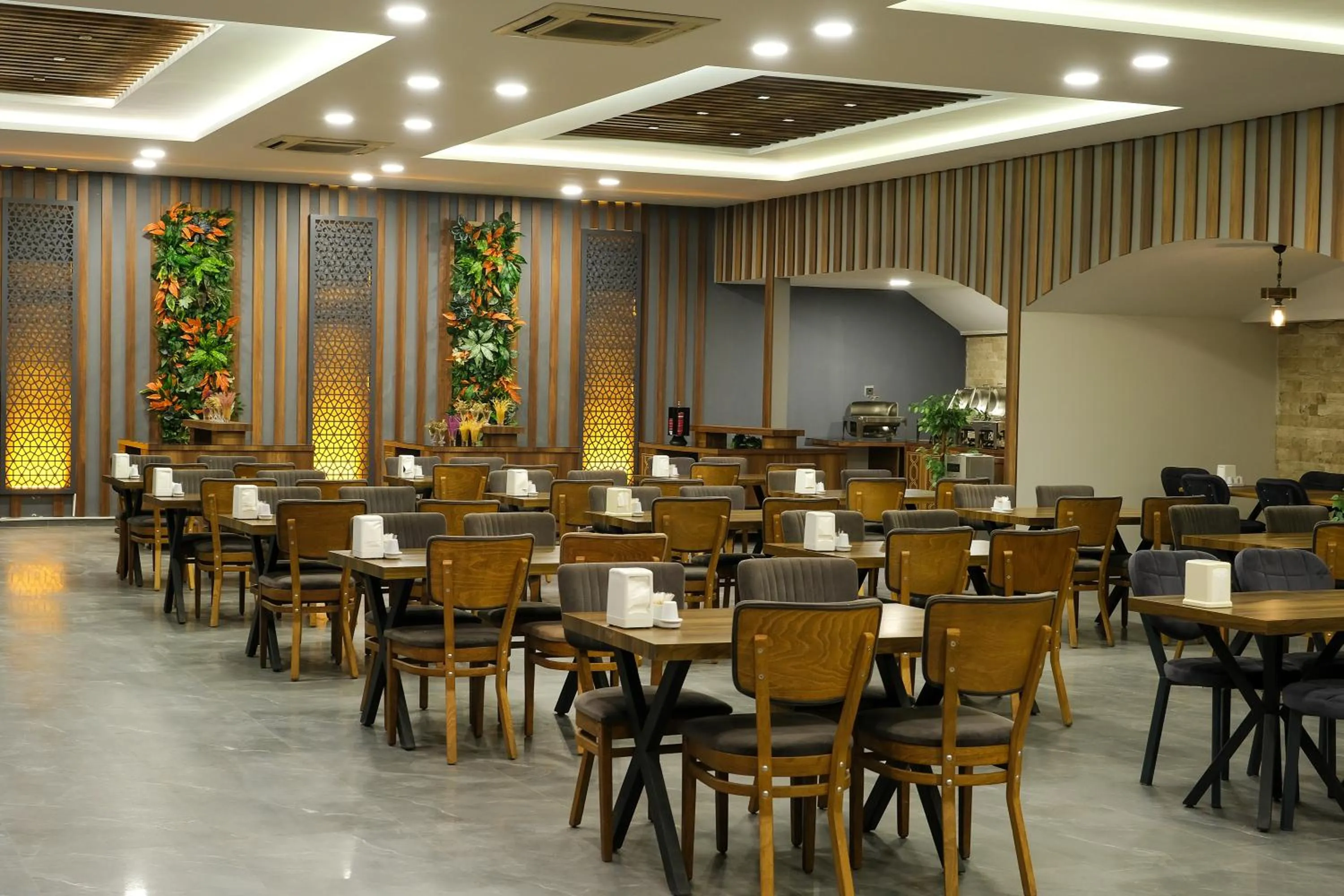 Restaurant/places to eat in ANYA RESORT HOTEL