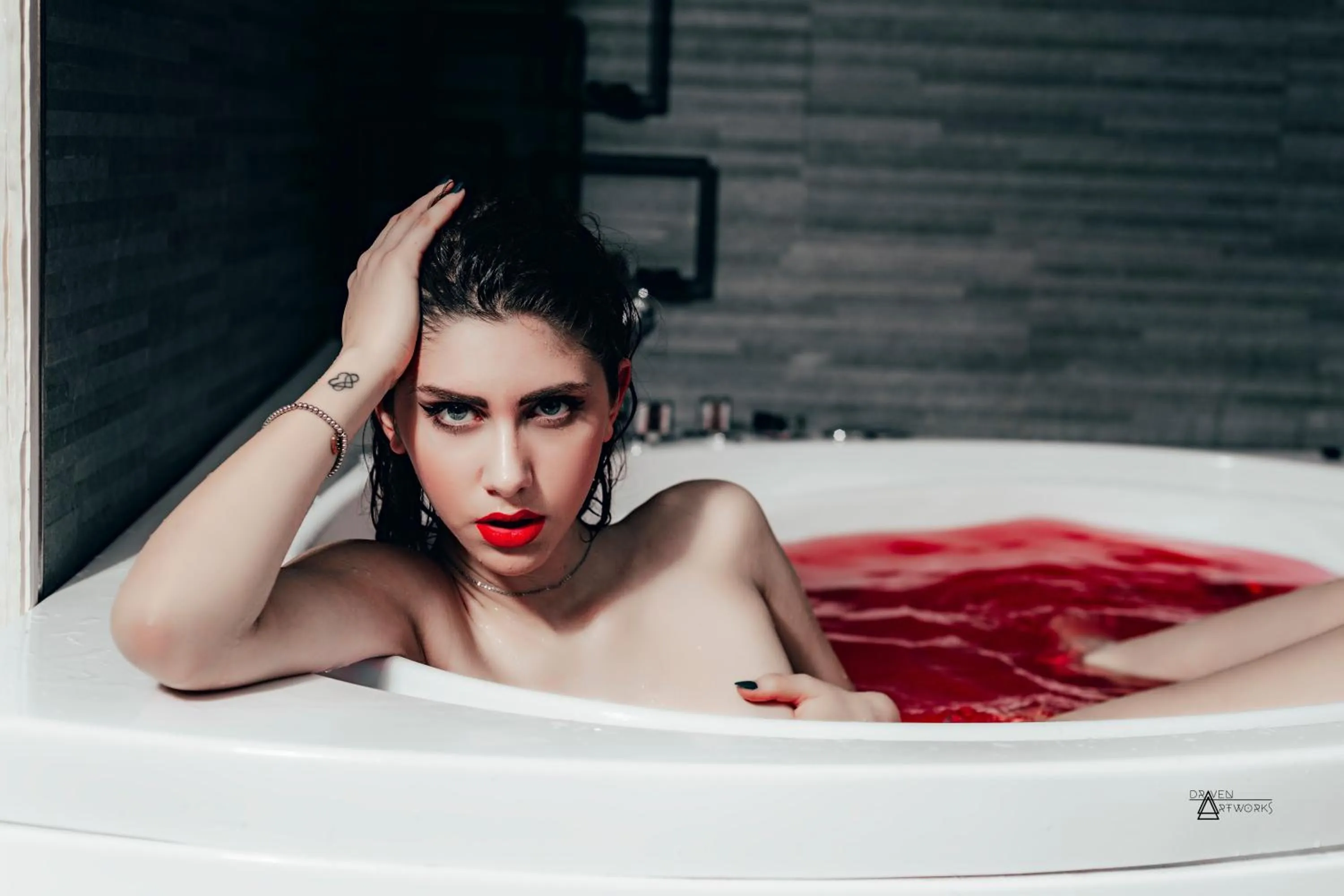 Bath in Gregorio VII Luxury Suites