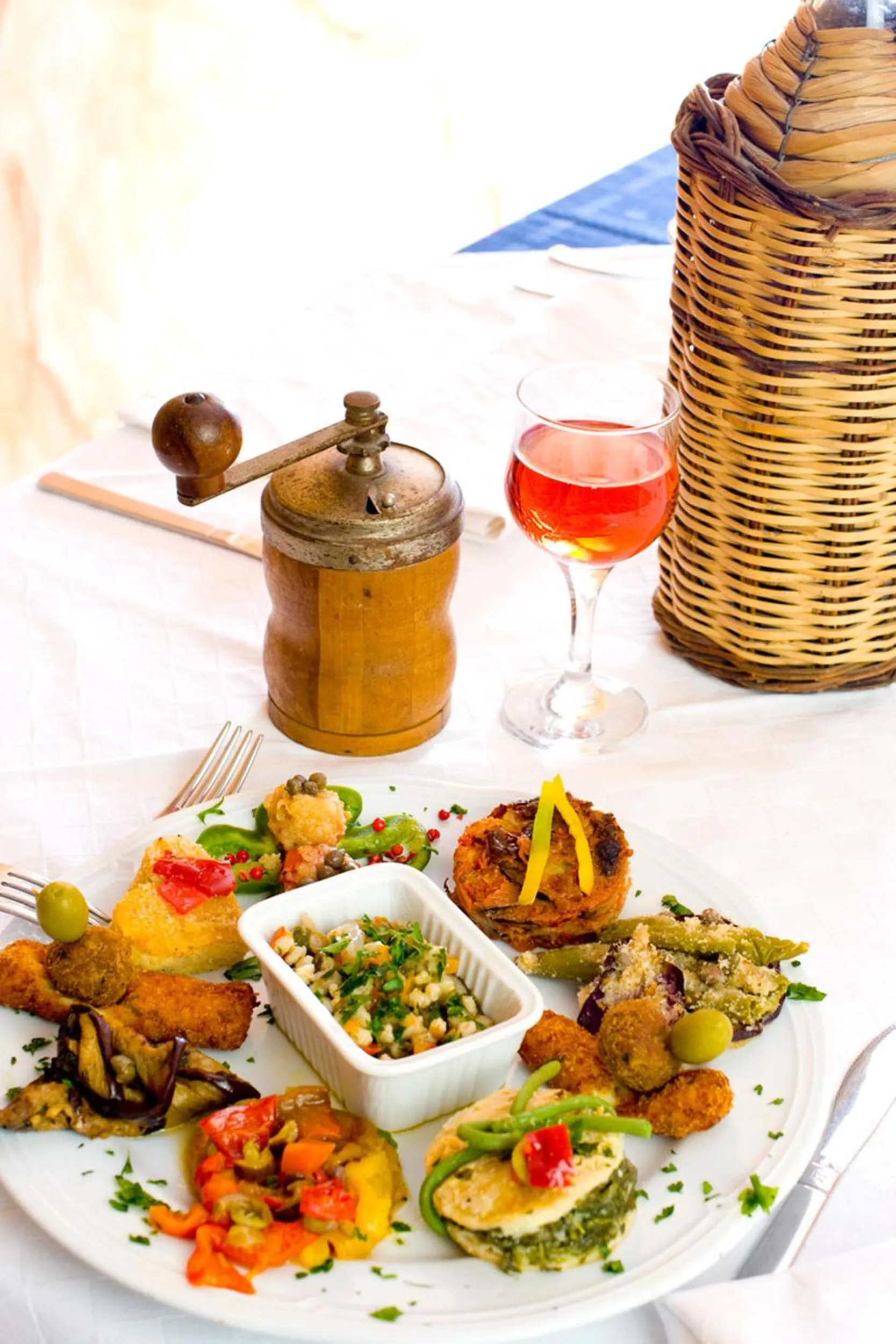 Restaurant/places to eat in B&B NiloSira