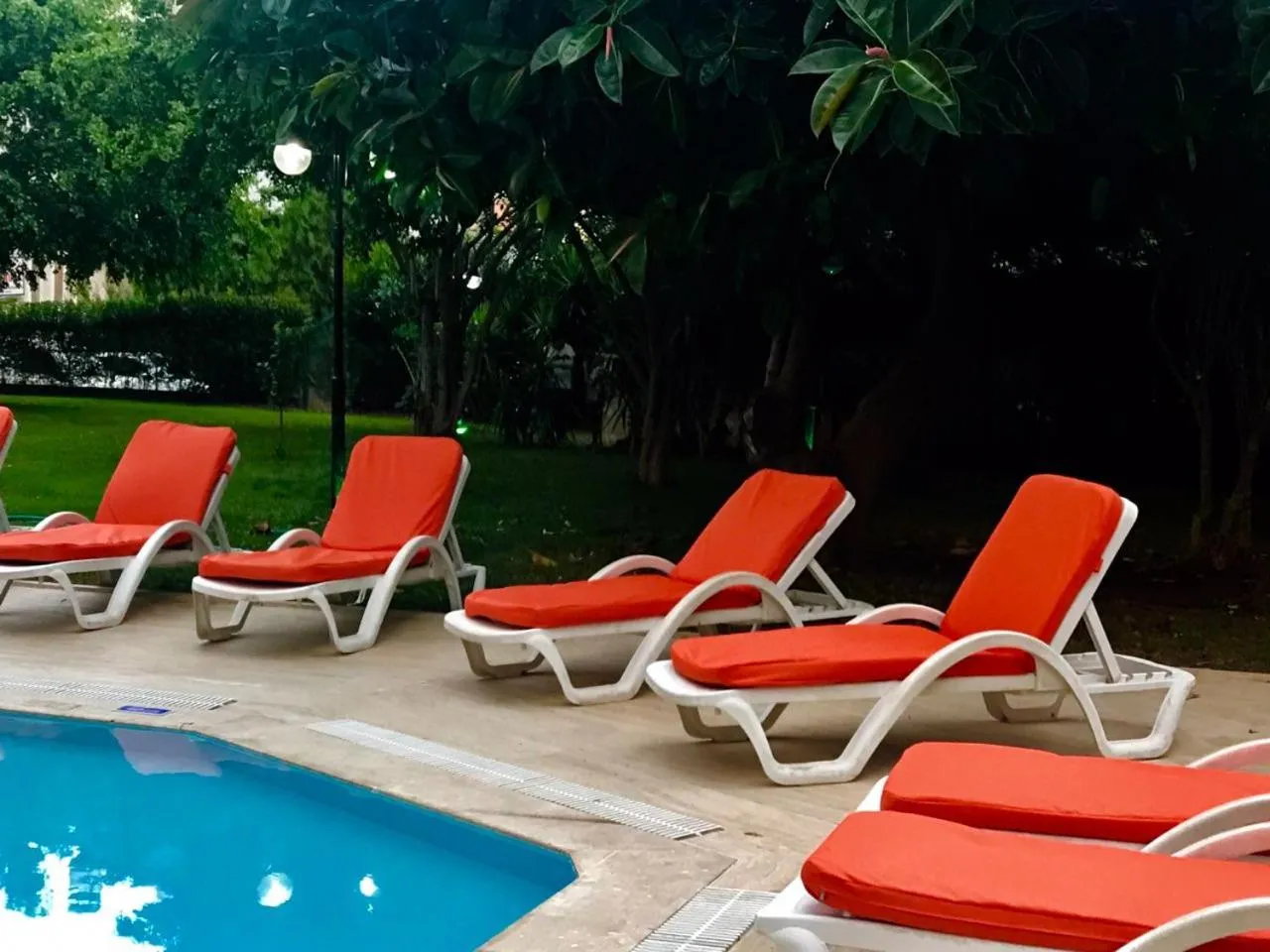 Swimming pool in Suite Laguna Otel