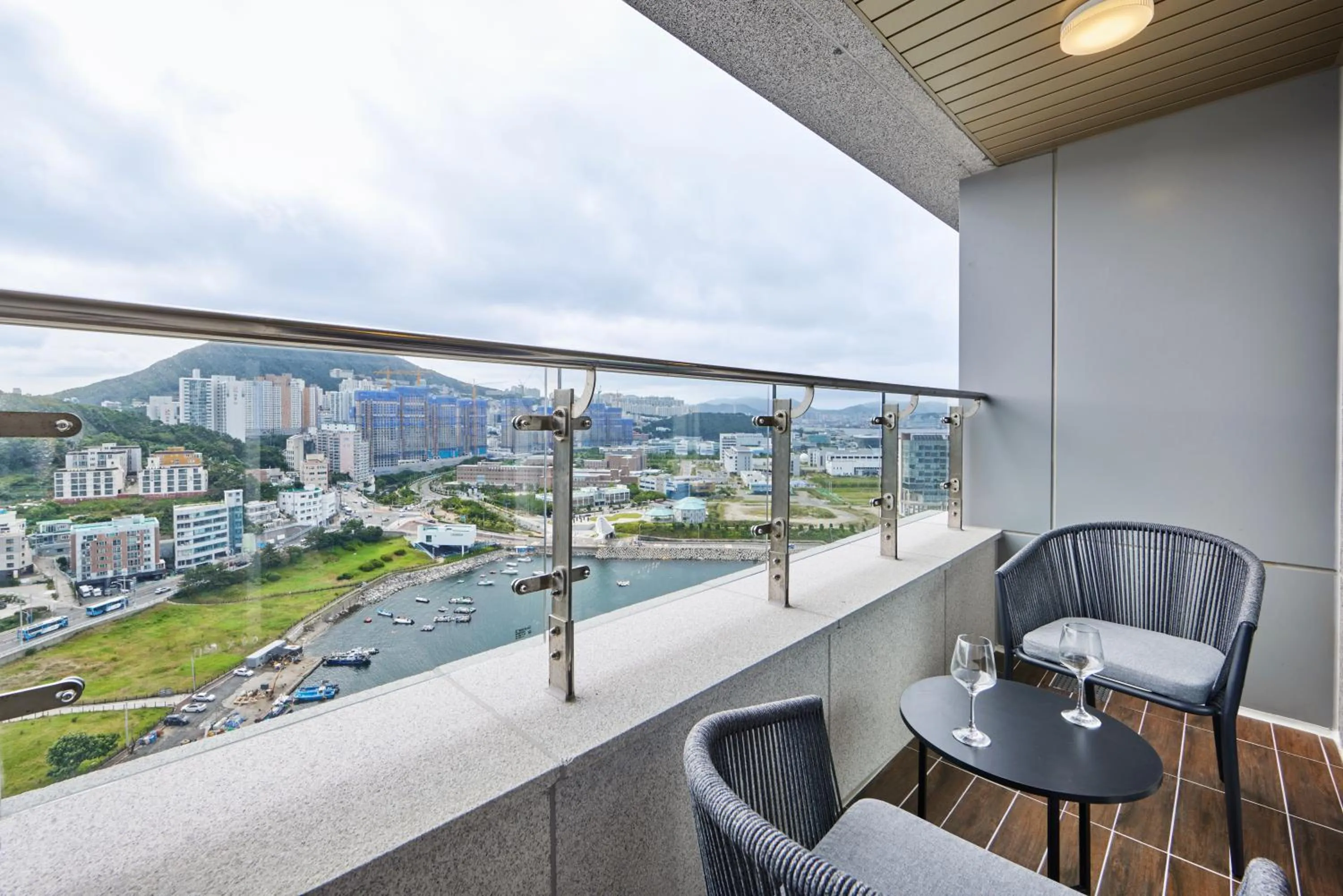 Balcony/Terrace in Citadines Connect Hari Busan
