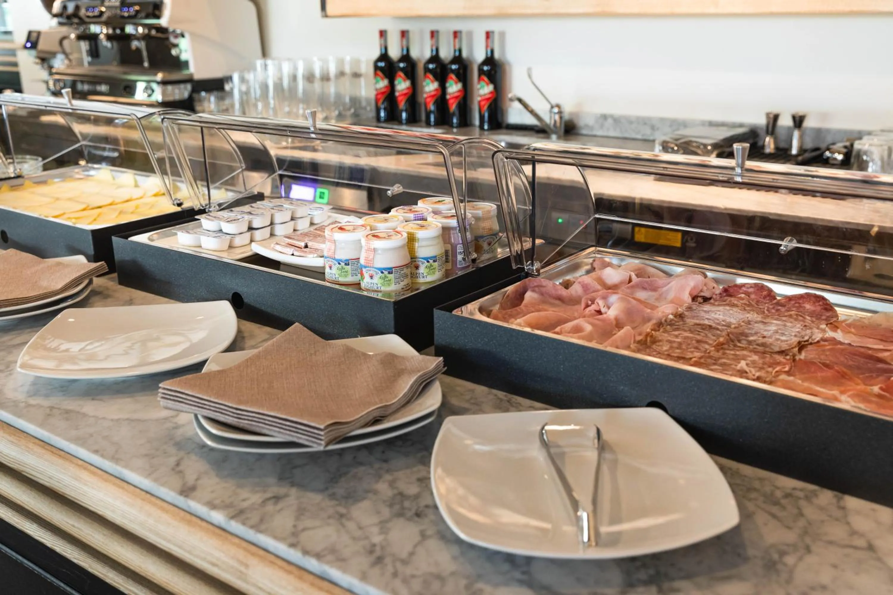 Food and drinks in Torre Antica Venice Airport Hotel