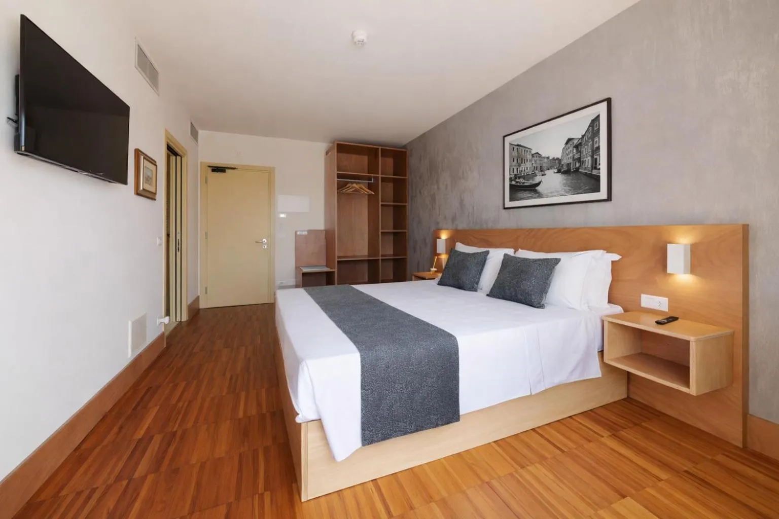 Bed in Torre Antica Venice Airport Hotel