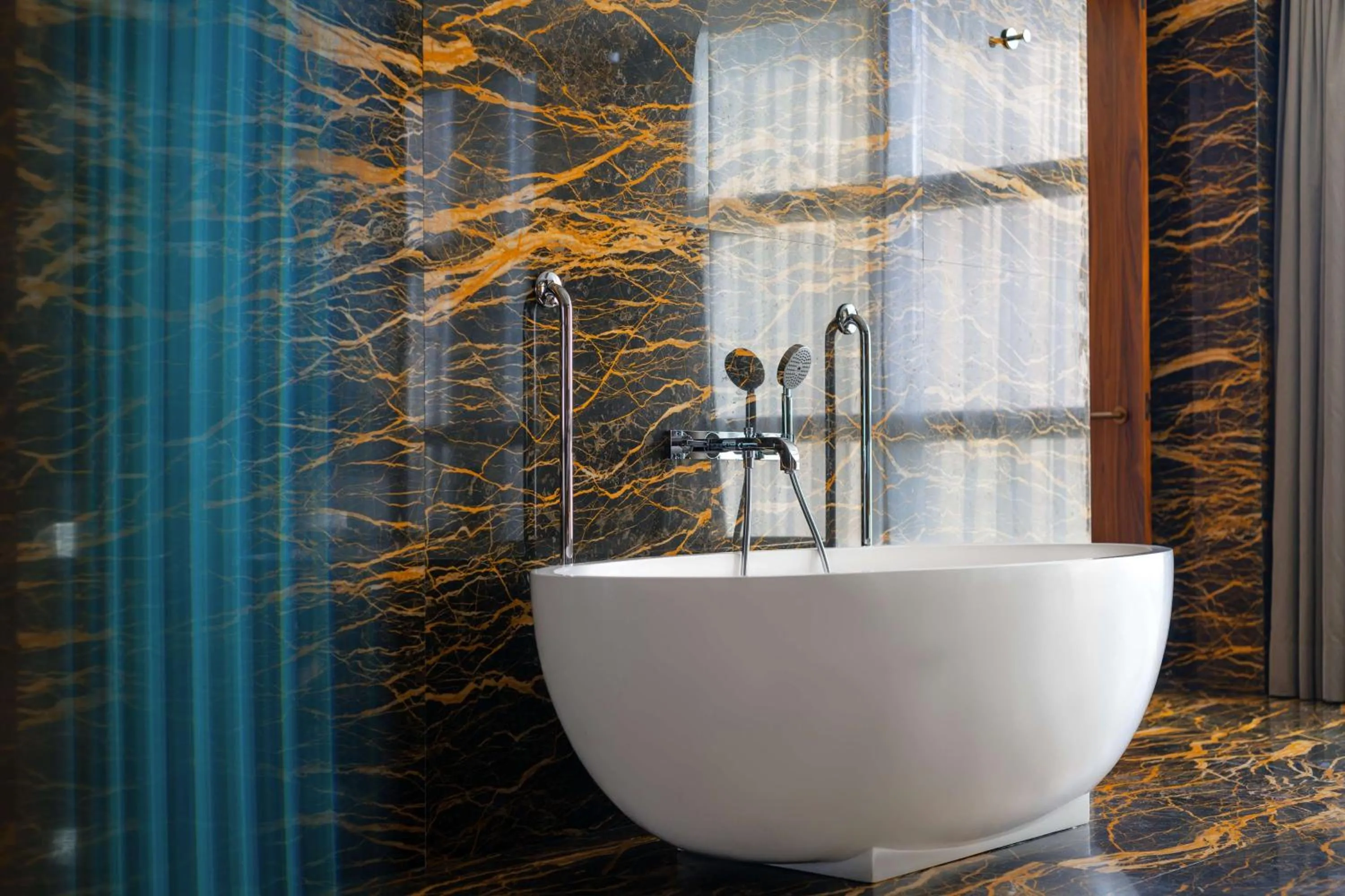 Bathroom in Hilton Kyiv