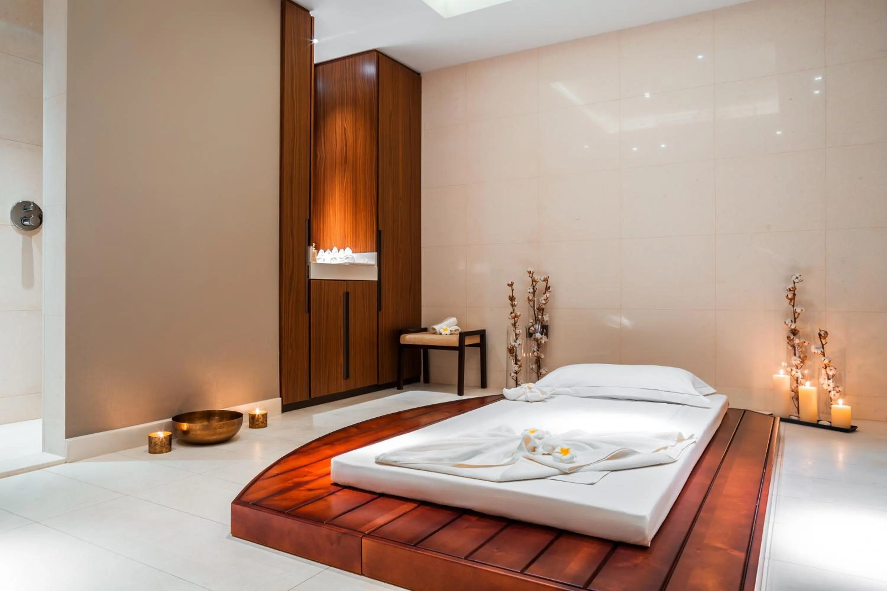 Massage, Bed in Hilton Kyiv