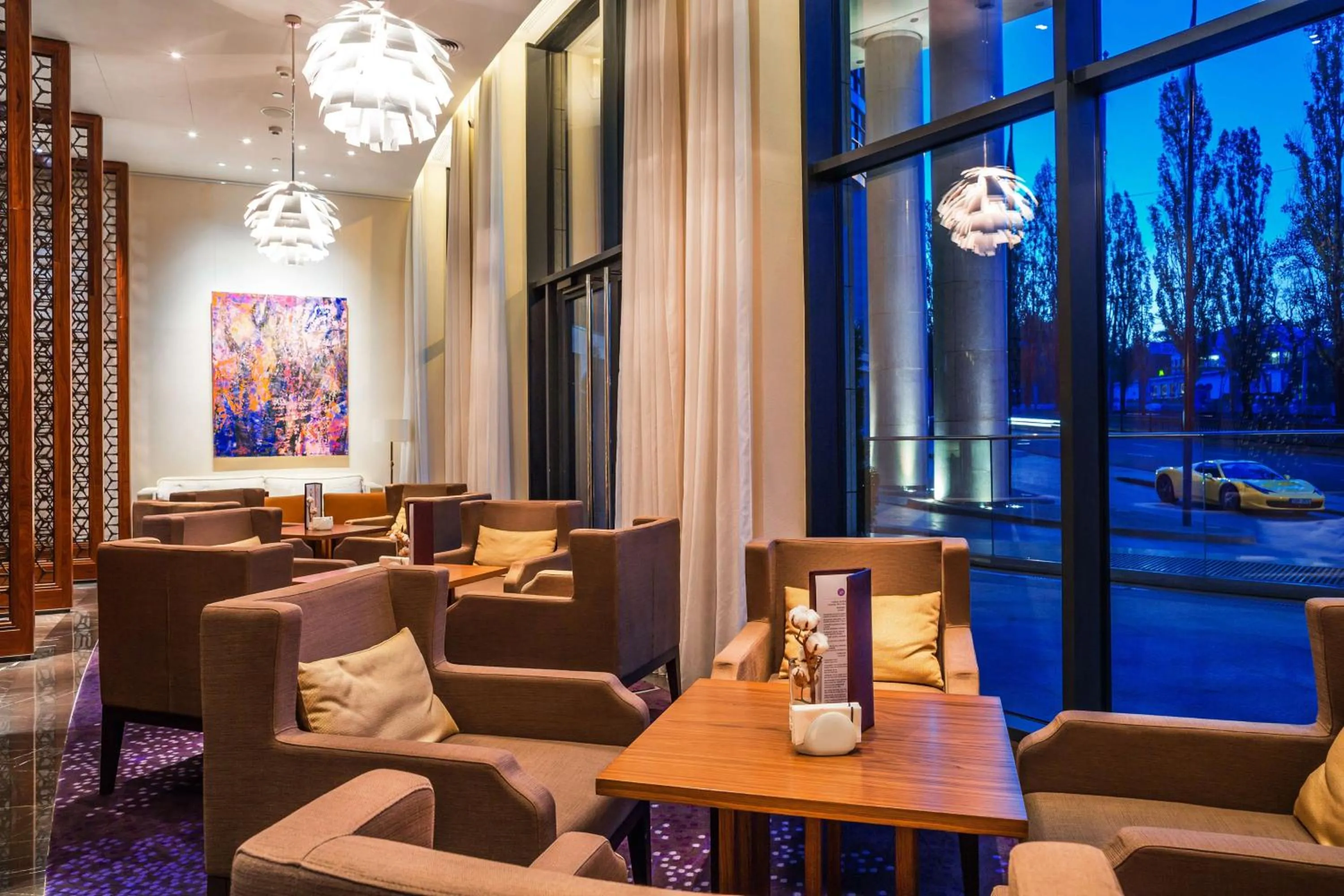 Restaurant/places to eat in Hilton Kyiv