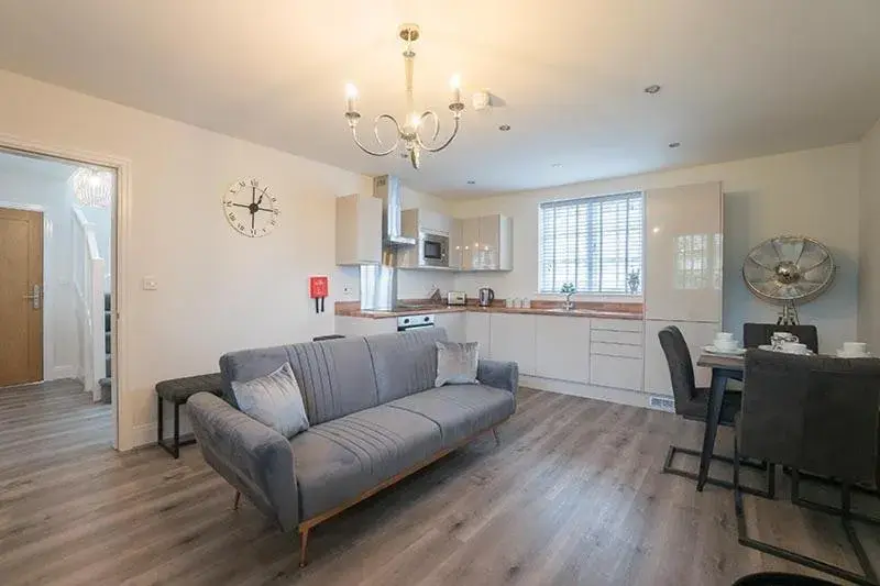 The Queens Arms Apartments The Queens Arms Apartments