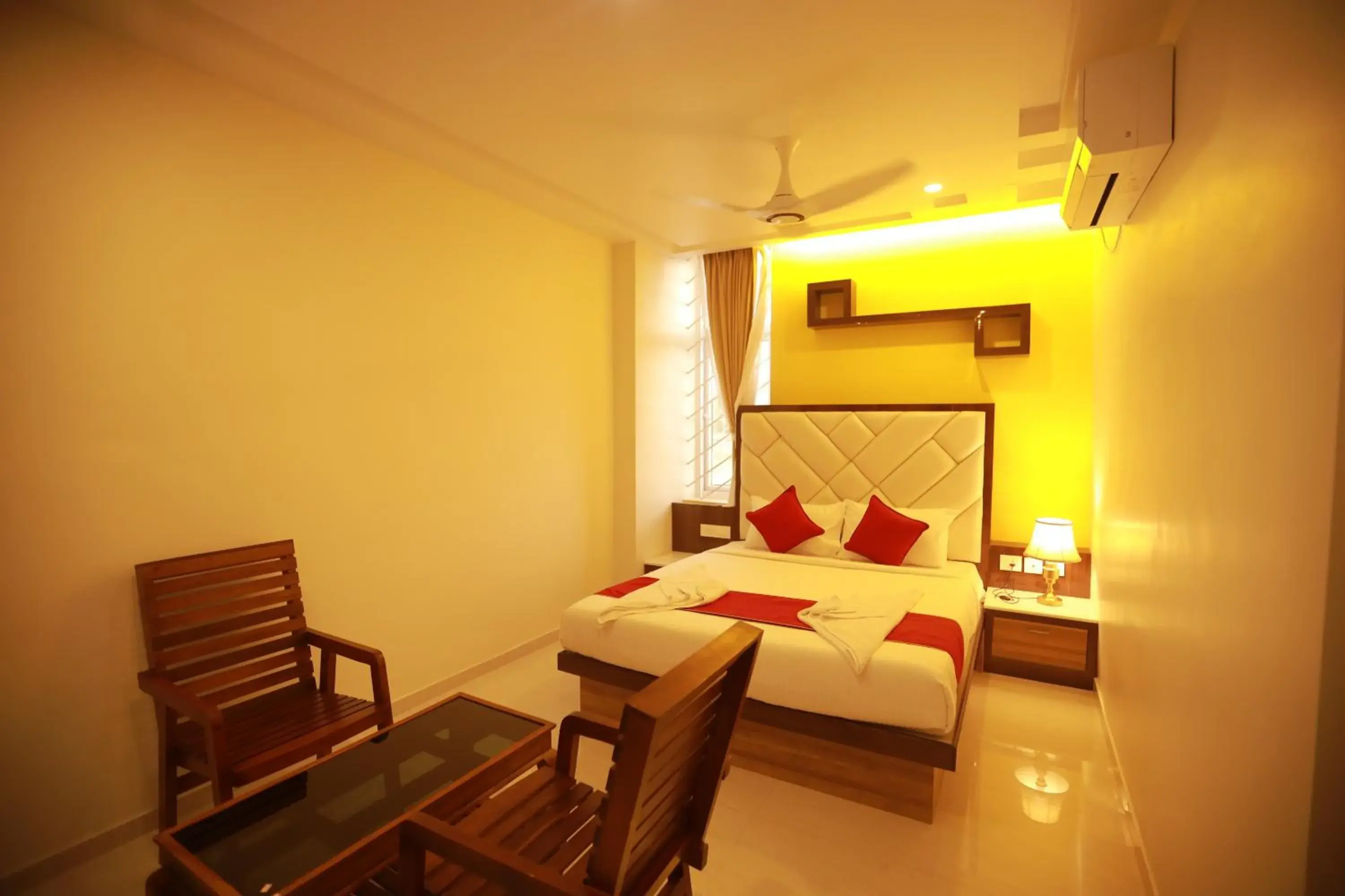 Deluxe Double Room in Sree Bharat Residency Deluxe Double Room in Sree Bharat Residency