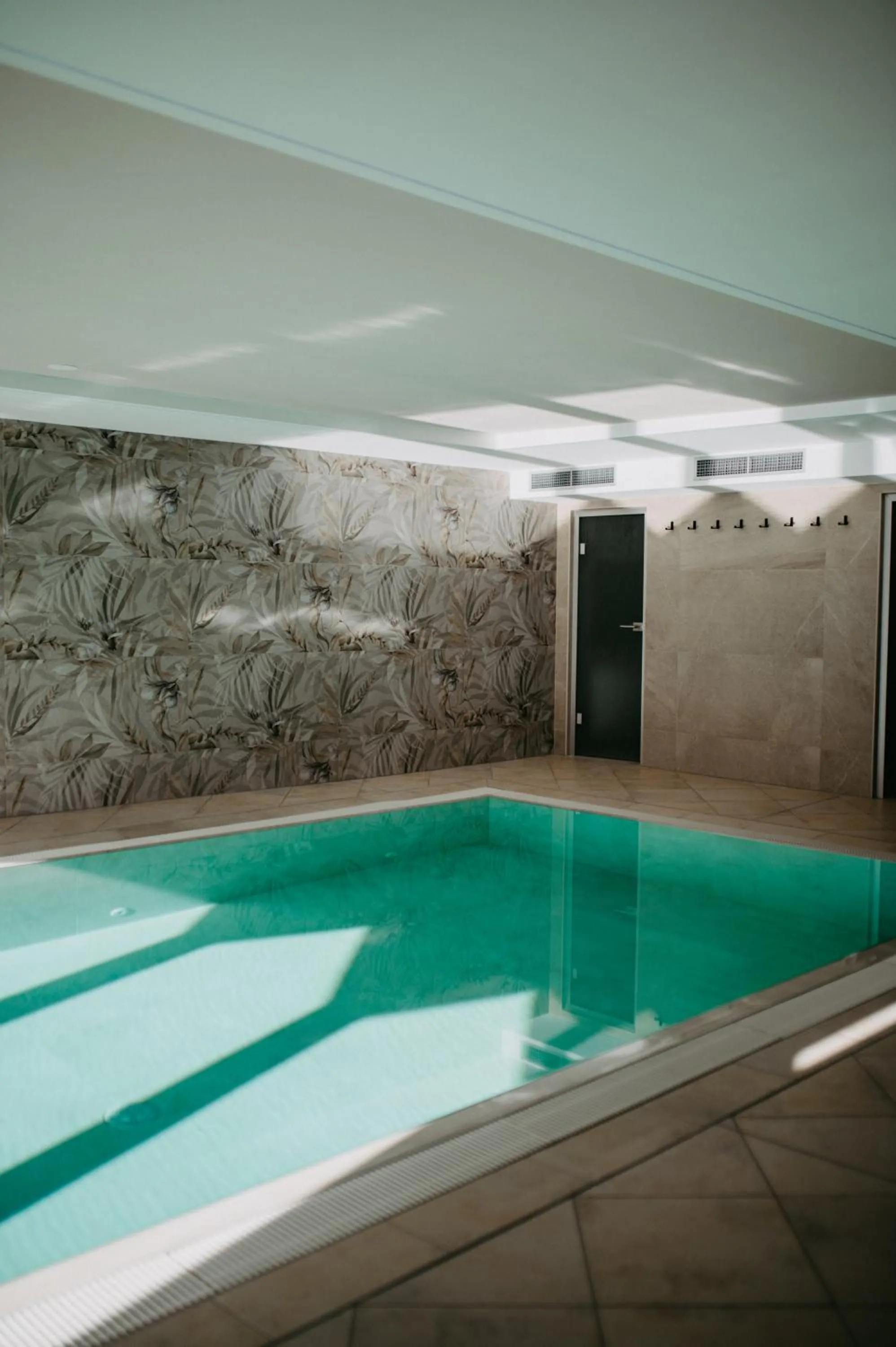 Swimming pool in Hotel Brückenwirt Superior