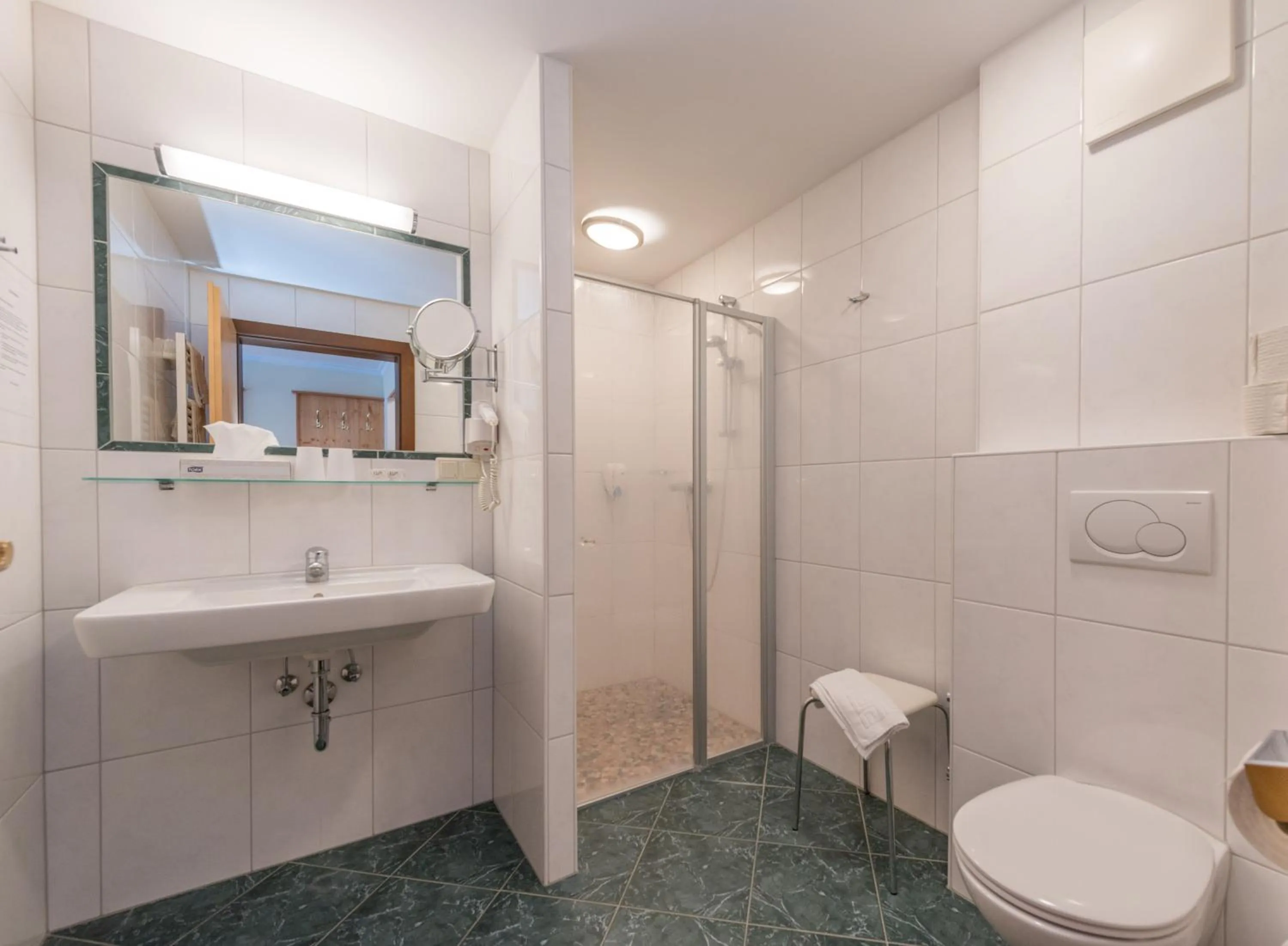 Bathroom in Hotel Brückenwirt Superior