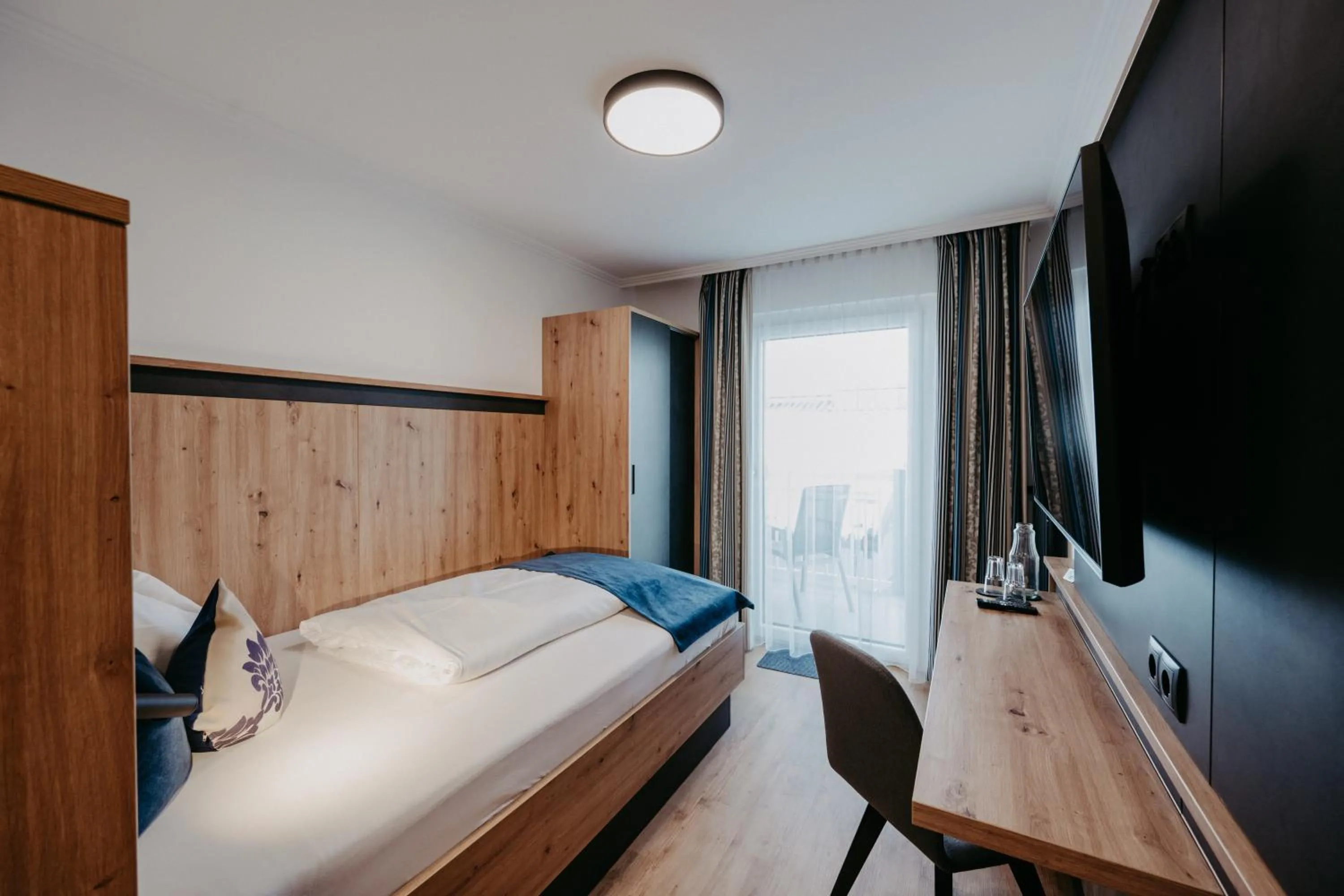 Photo of the whole room, Bed in Hotel Brückenwirt Superior