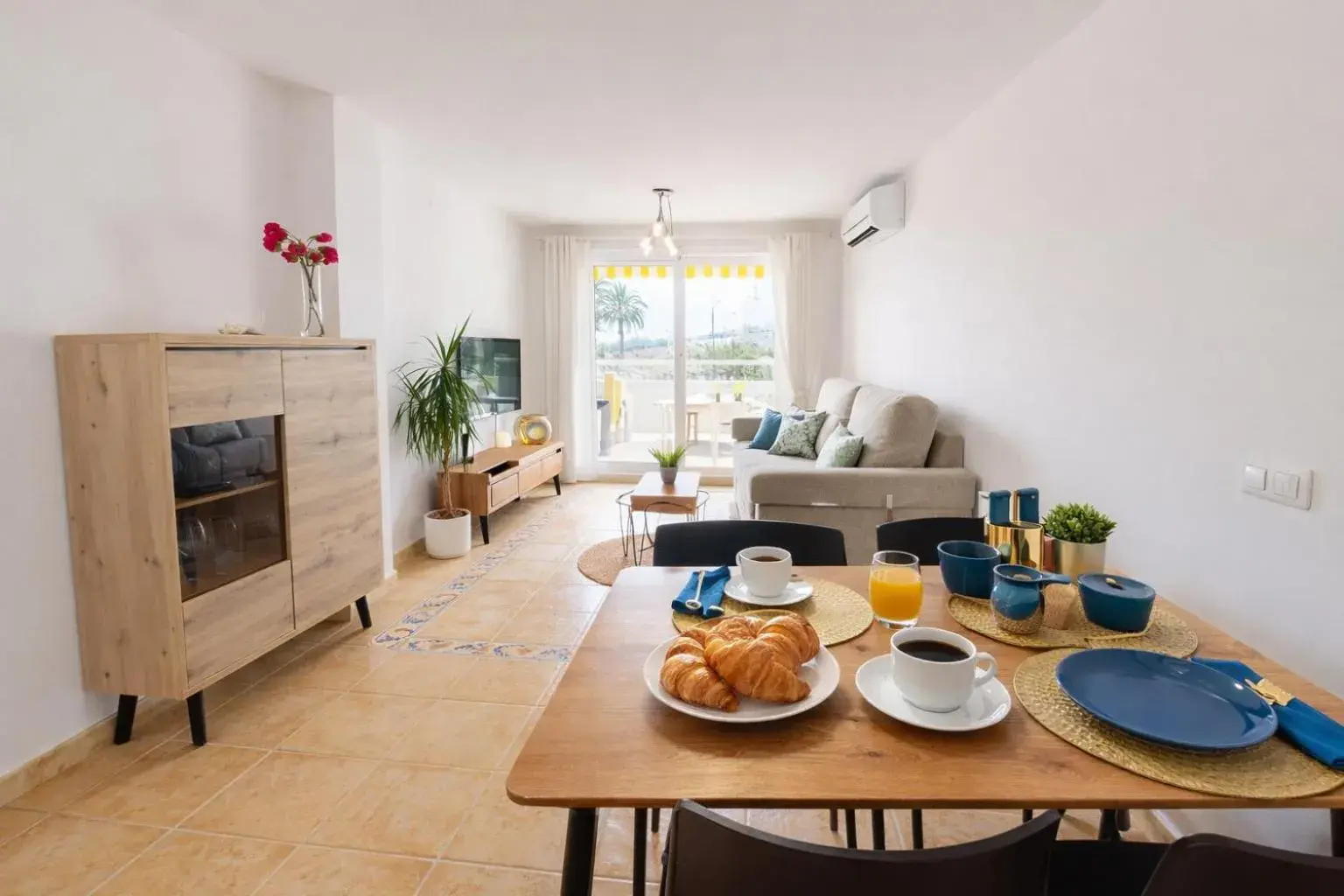 Apartamento Luz de Luna moderno en Dénia con terraza y piscina by Family Homes Apartamento Luz de Luna moderno en Dénia con terraza y piscina by Family Homes