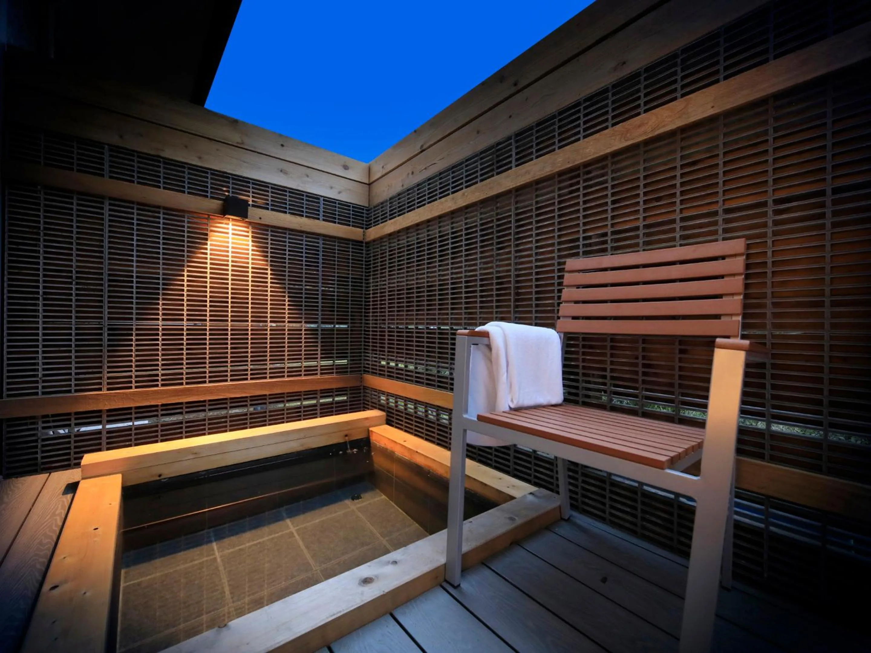 Open Air Bath in SPRINGS VILLAGE 足柄 丹沢温泉リゾート＆グランピング