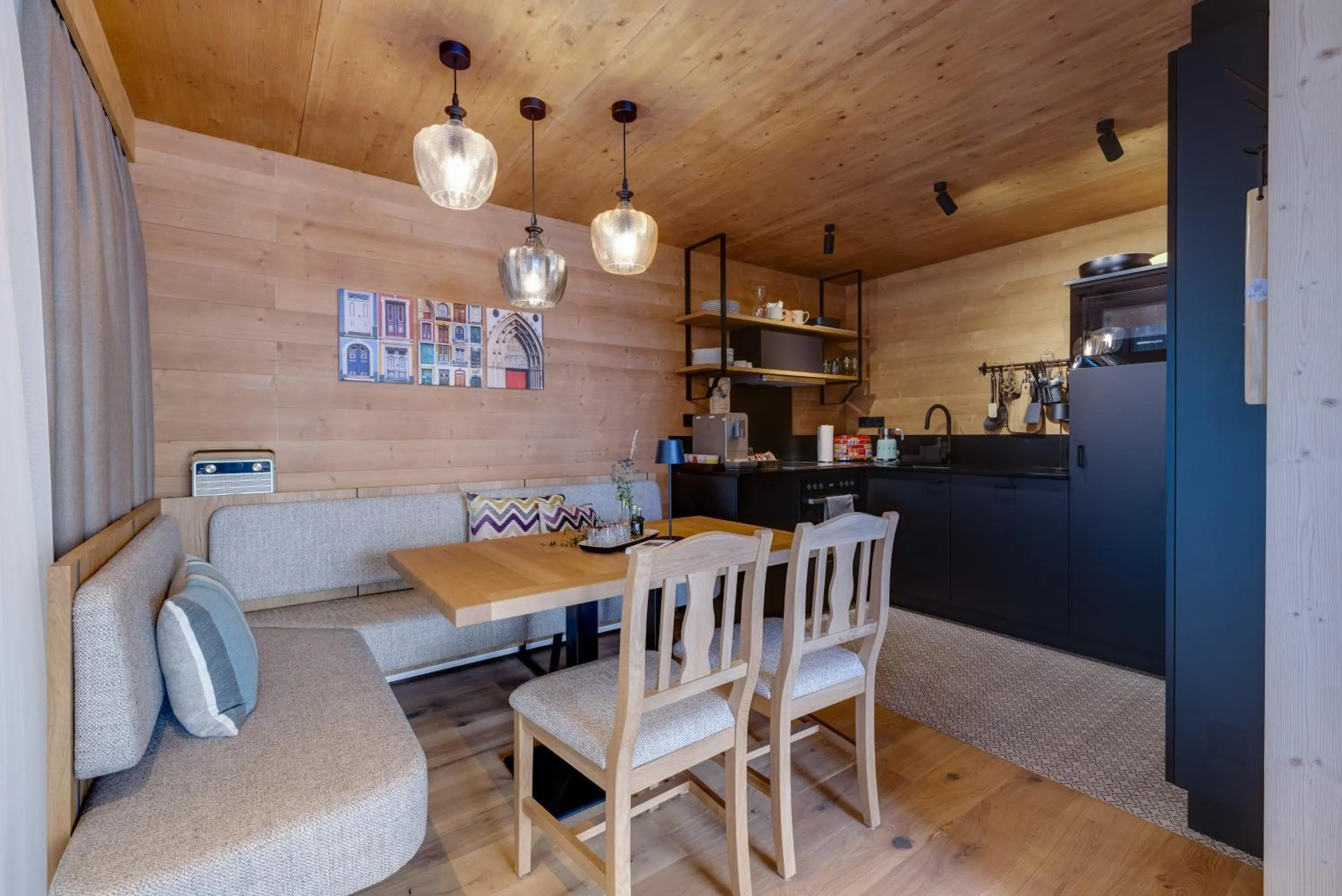 Kitchen or kitchenette in Hideaway Hotel Montestyria Chalets & Suiten