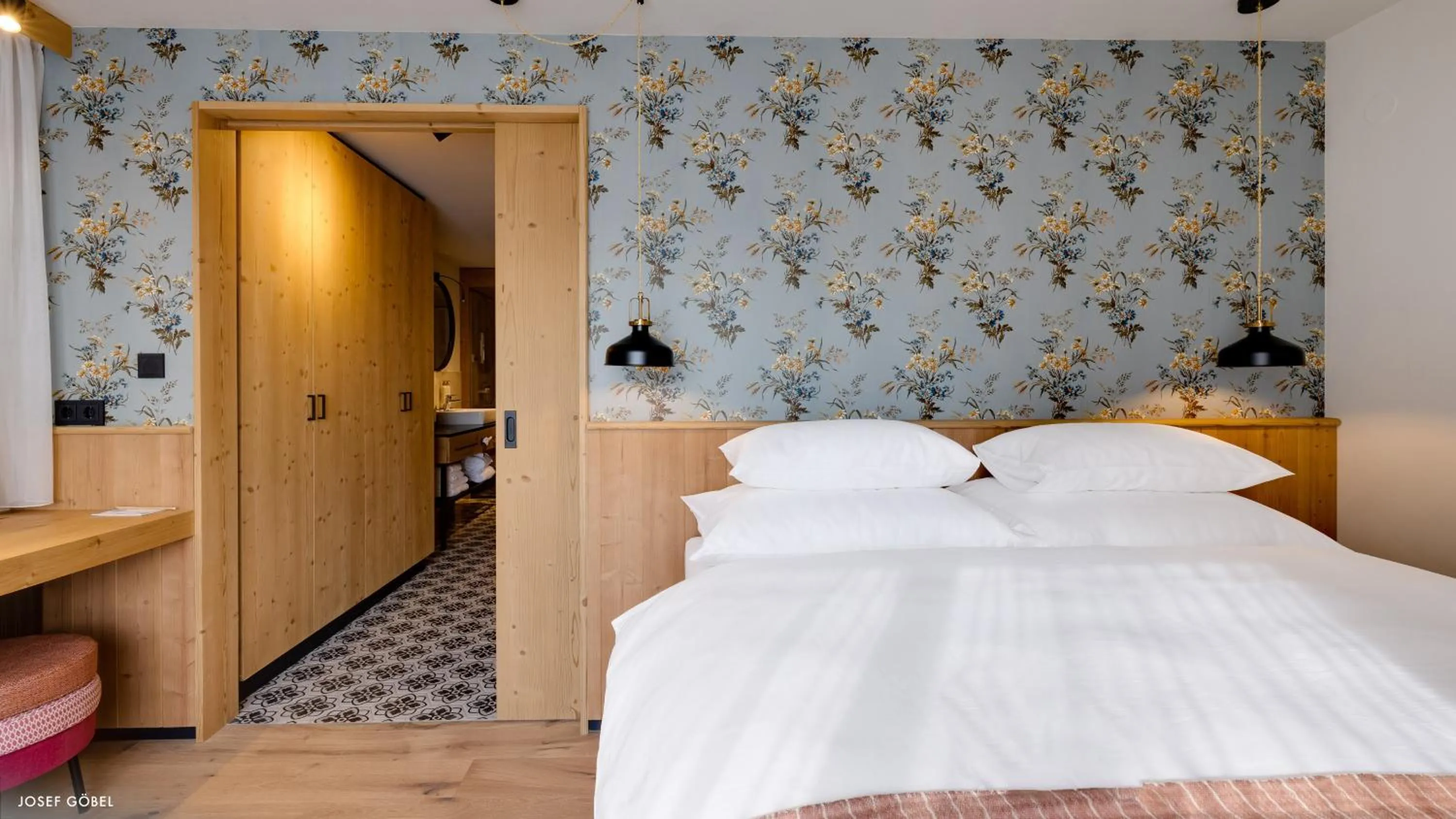 Bedroom, Bed in Hideaway Hotel Montestyria Chalets & Suiten