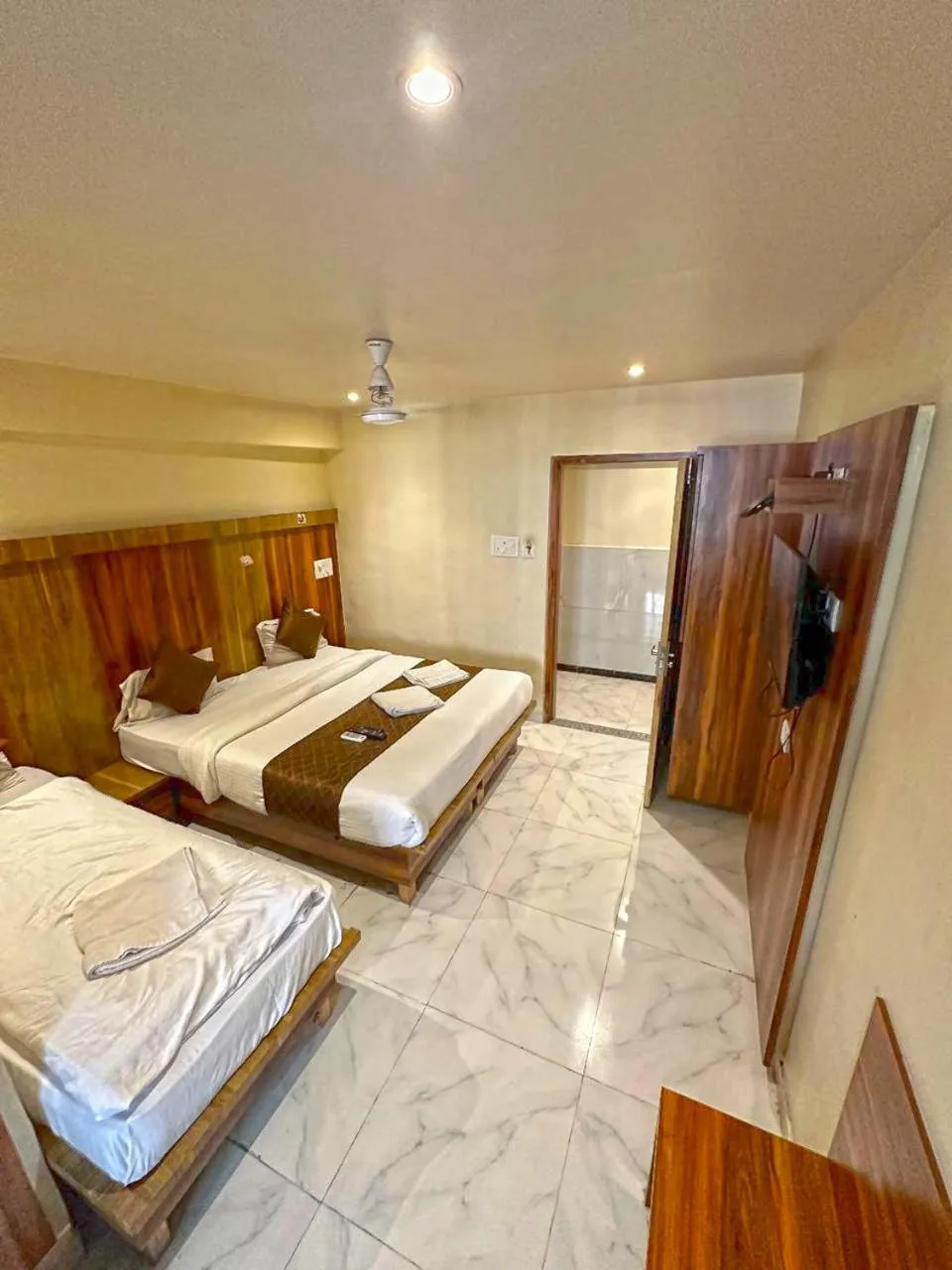 Bedroom, Bed in Hotel Mourya Residency