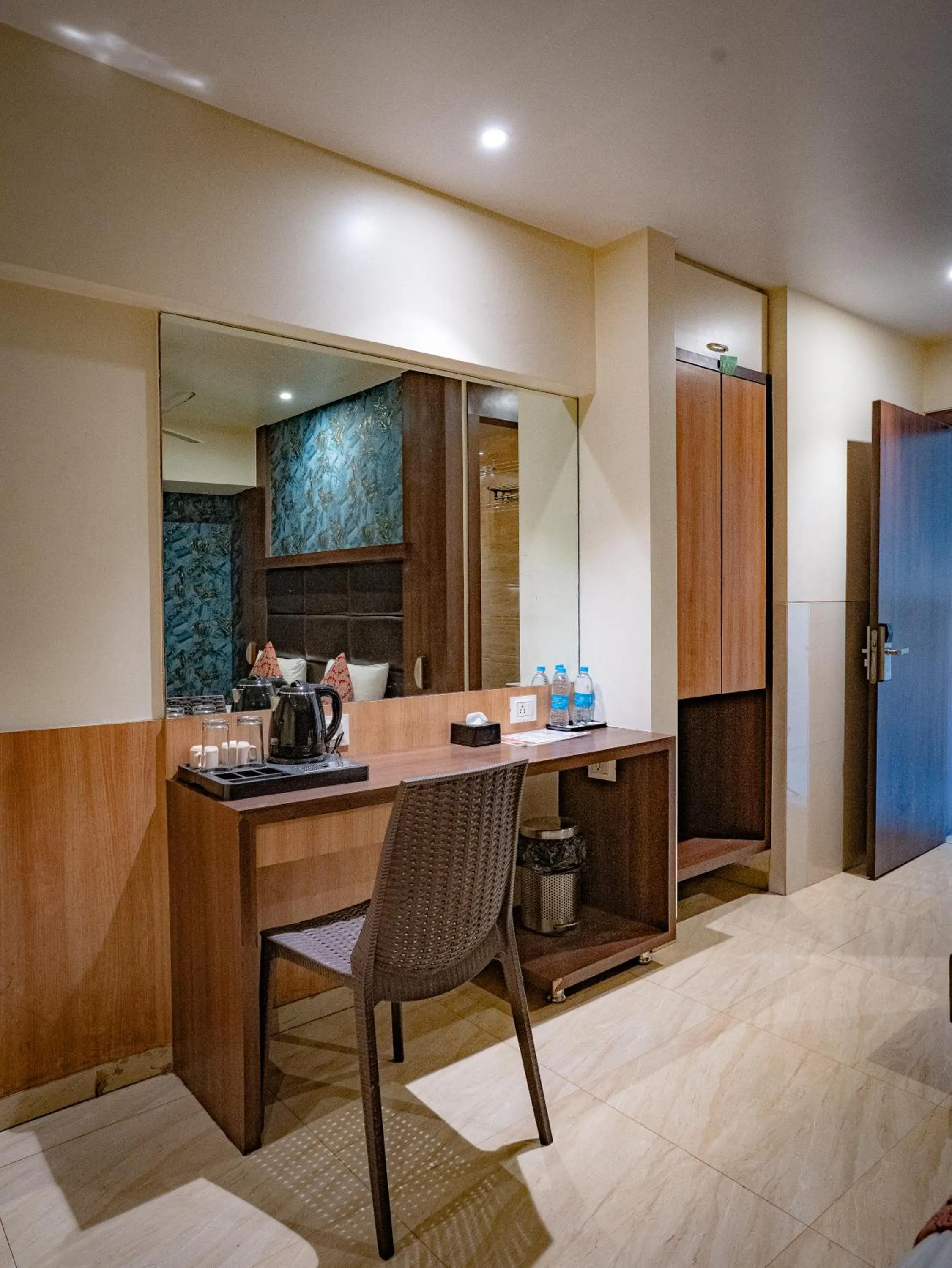 Hotel Mourya Residency