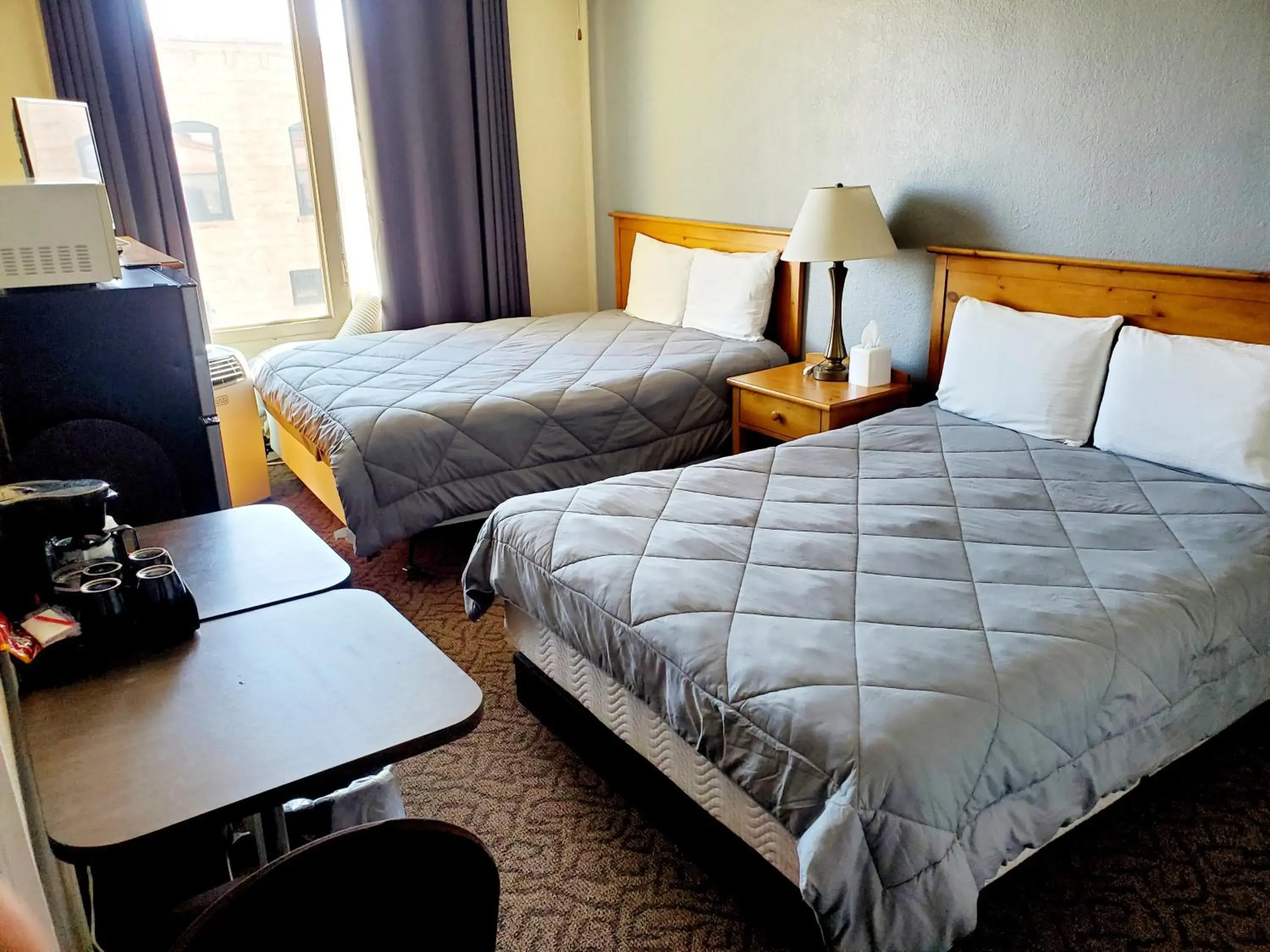 Standard Double Room Queen and Queen in Monte Villa Hotel Standard Double Room Queen and Queen in Monte Villa Hotel