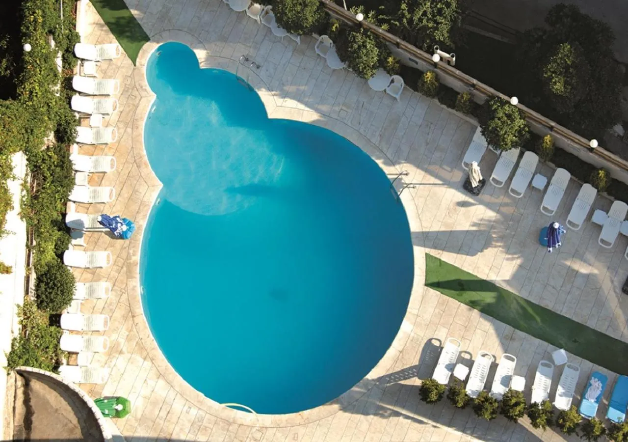 Swimming pool in Surmeli Istanbul Hotel